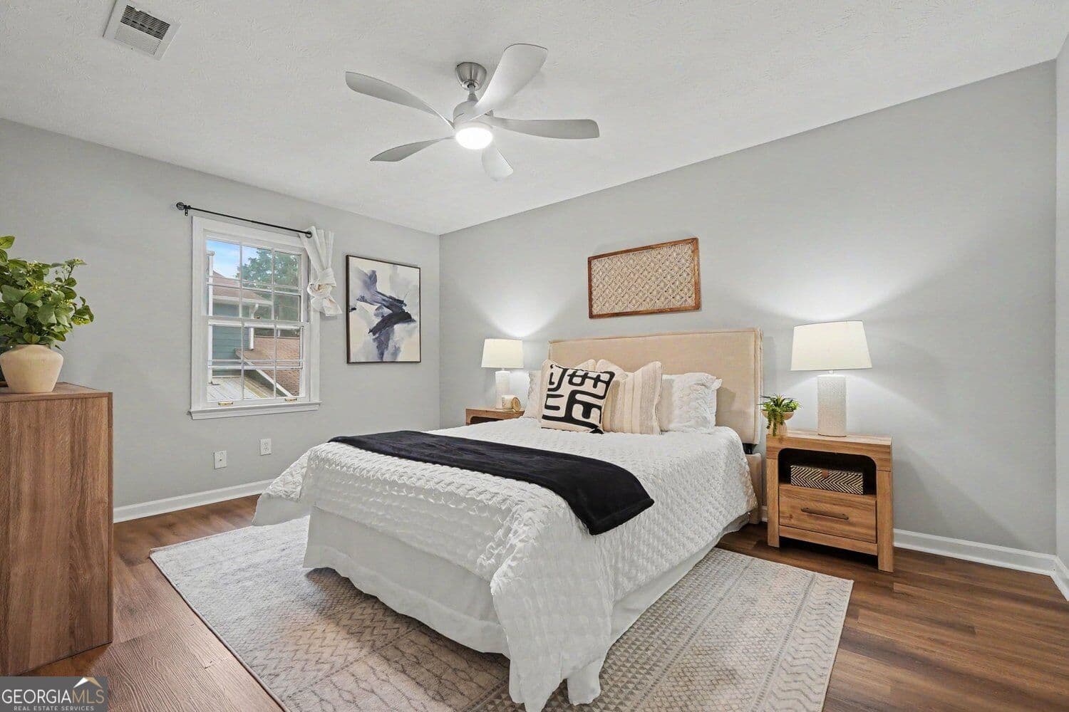 3 bedroom, 3 bathroom, 1,621 sq ft townhouse for sale at 218 Forkner Drive C, Decatur, GA 30030 — photo 4