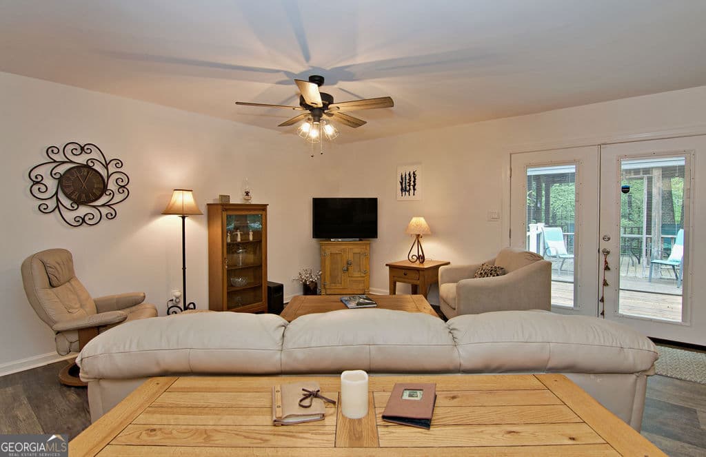 3 bedroom, 2 bathroom, 1,417 sq ft single family residence for sale at 1279 Coneross Point Drive, Seneca, SC 29678 — photo 10