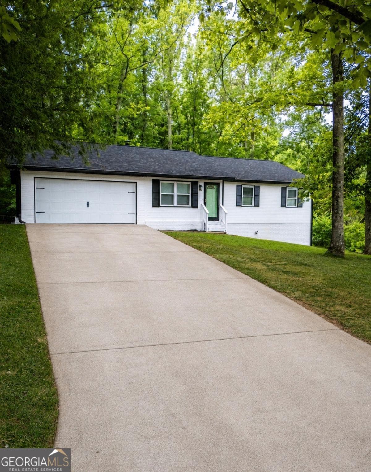 5 bedroom, 2 bathroom, 2,400 sq ft single family residence sold at 3091 Beaver Drive, Douglasville, GA 30135