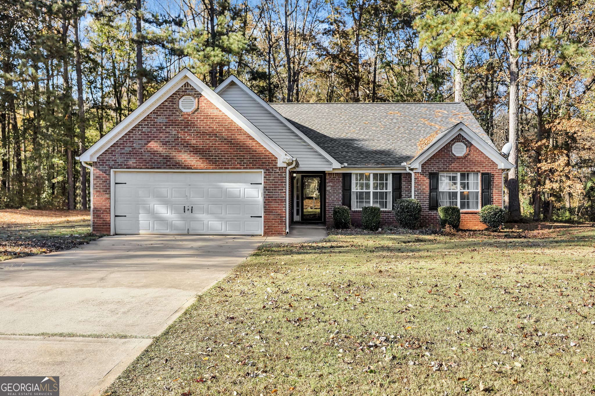 3 bedroom, 2 bathroom, 1,528 sq ft single family residence sold at 423 Serenity Walk, Mcdonough, GA 30252