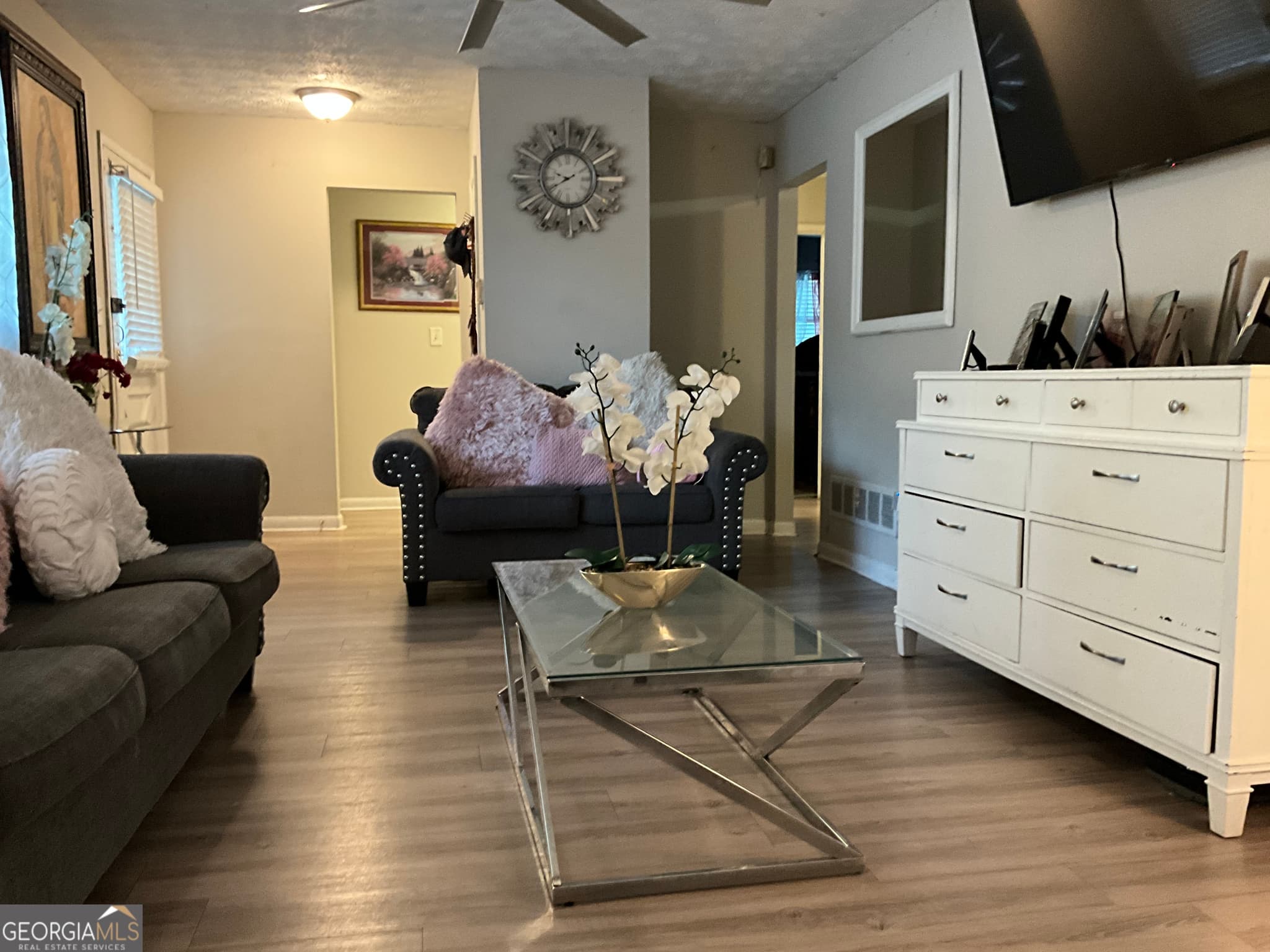 3 bedroom, 2 bathroom single family residence for sale at 6146 Hickory Drive, Forest Park, GA 30297 — photo 2