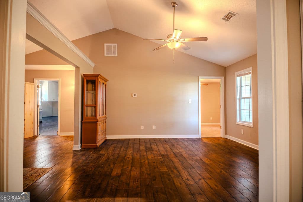 3 bedroom, 2 bathroom, 1,443 sq ft single family residence for sale at 980 W Ellis Road, Griffin, GA 30223 — photo 7