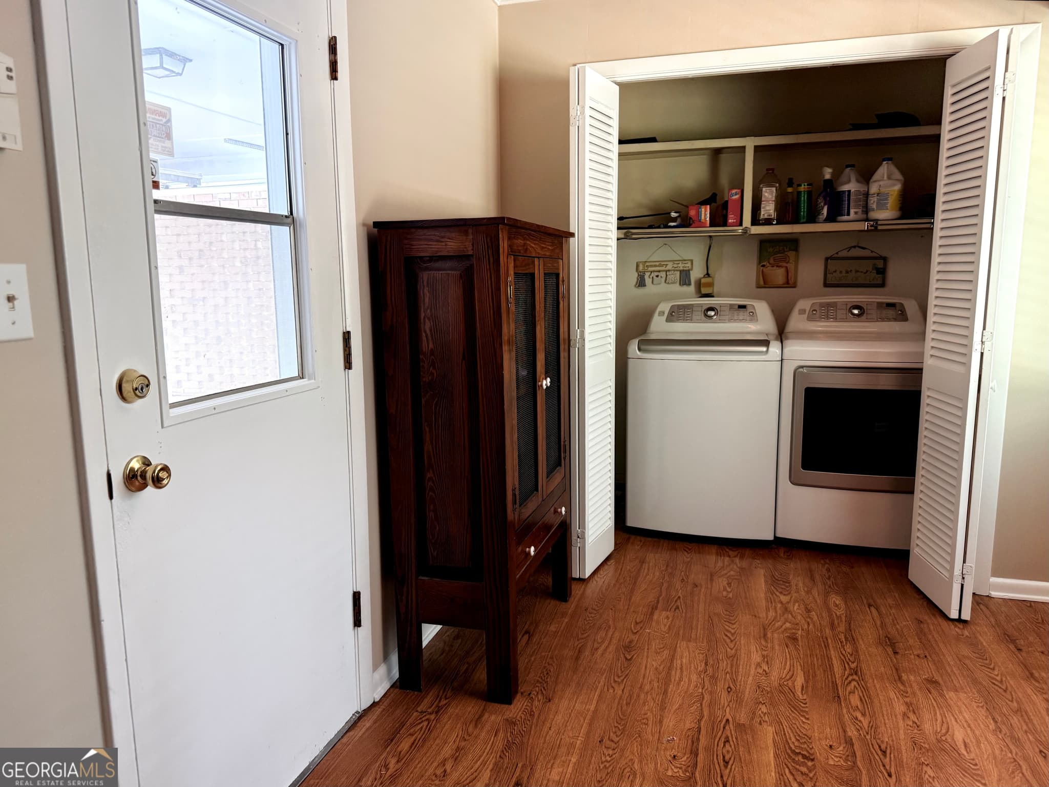 3 bedroom, 2 bathroom, 1,556 sq ft single family residence for sale at 280 Davis Street, Athens, GA 30606 — photo 6