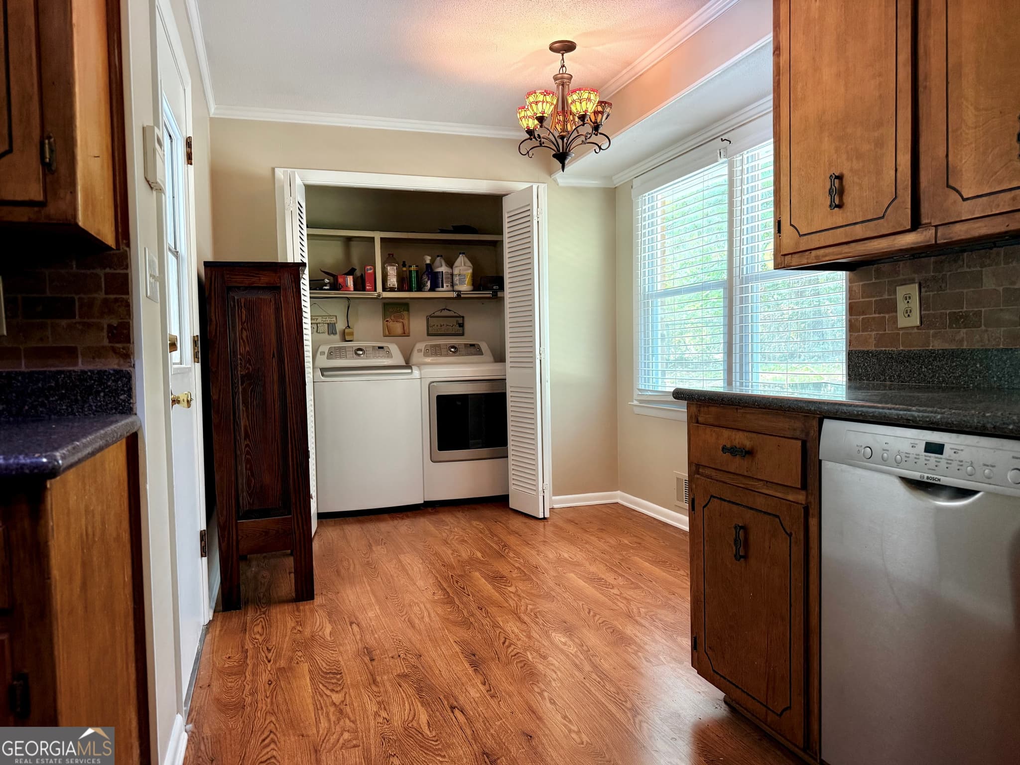 3 bedroom, 2 bathroom, 1,556 sq ft single family residence for sale at 280 Davis Street, Athens, GA 30606 — photo 7