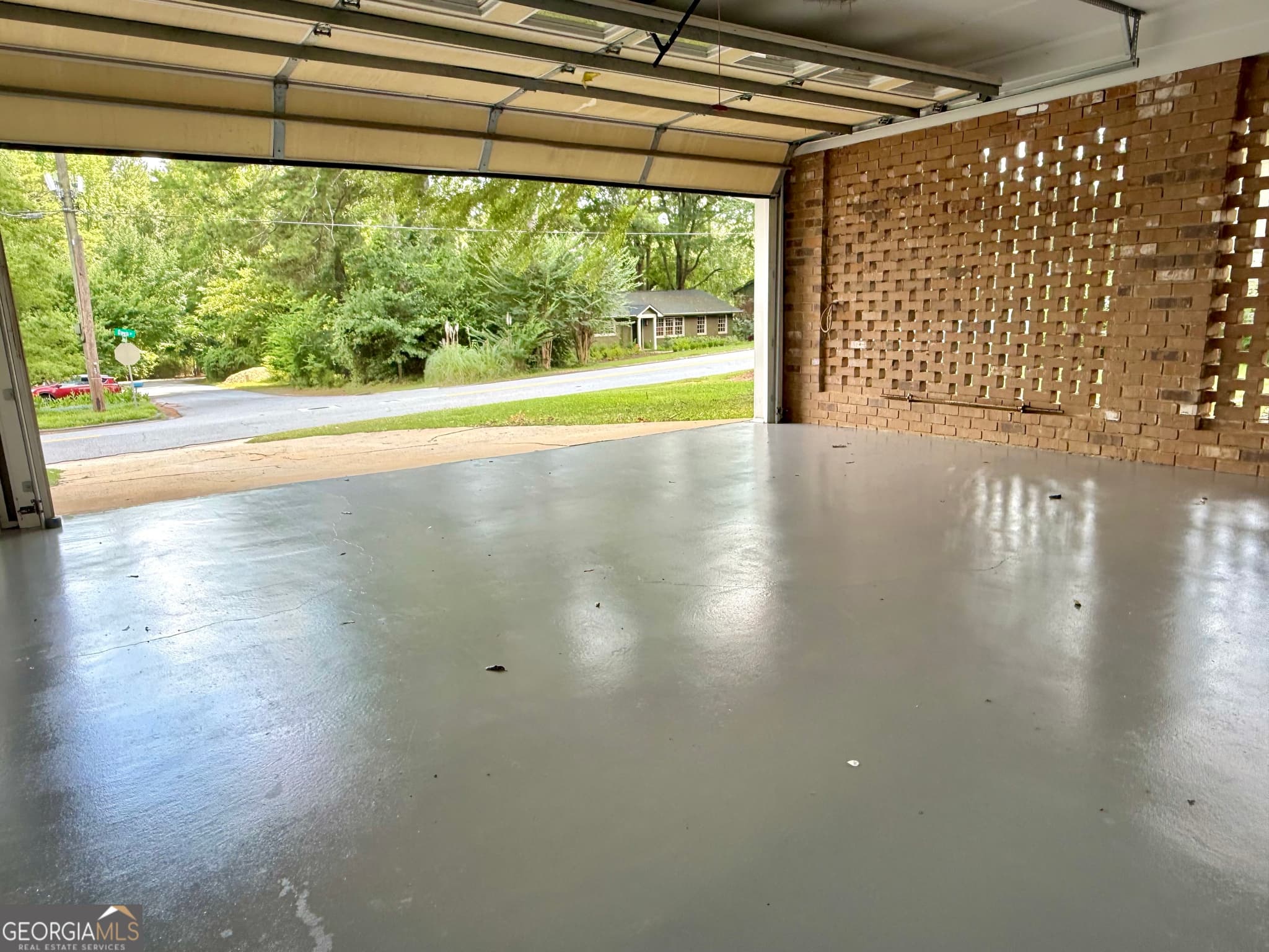 3 bedroom, 2 bathroom, 1,556 sq ft single family residence for sale at 280 Davis Street, Athens, GA 30606 — photo 4