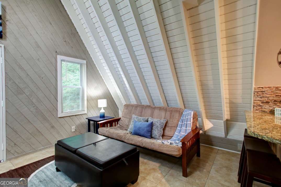 1 bedroom, 1 bathroom, 1,000 sq ft cabin,single family residence for rent at 502 BENTWOOD Drive, Woodstock, GA 30189 for $2,950 a month — photo 3