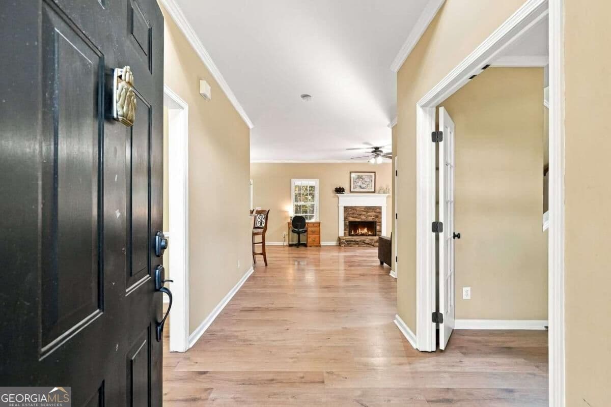 4 bedroom, 3 bathroom, 2,454 sq ft single family residence for sale at 7620 Lanier View Ridge, Cumming, GA 30041 — photo 7