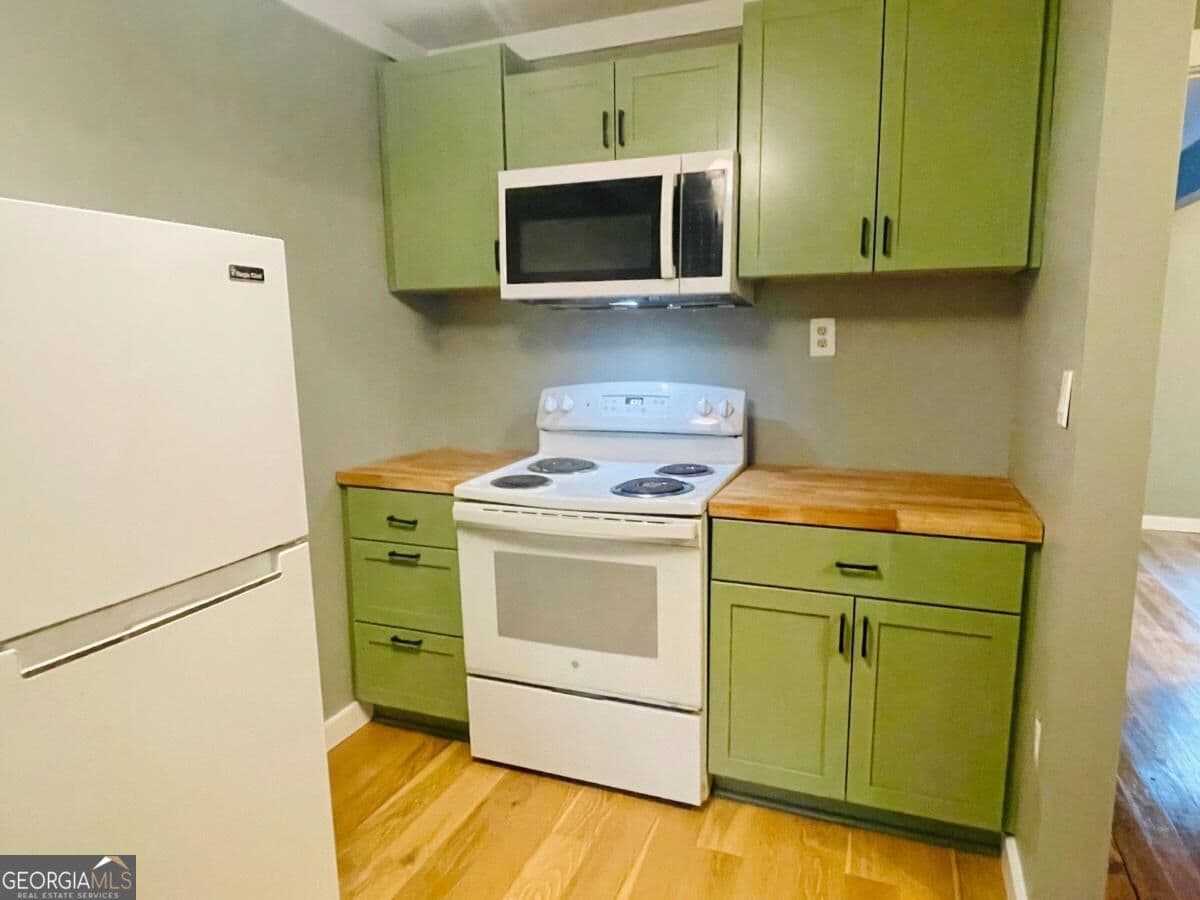 2 bedroom, 1 bathroom, 791 sq ft single family residence for rent at 3518 Carroll Avenue, Macon, GA 31204 for $975 a month — photo 7