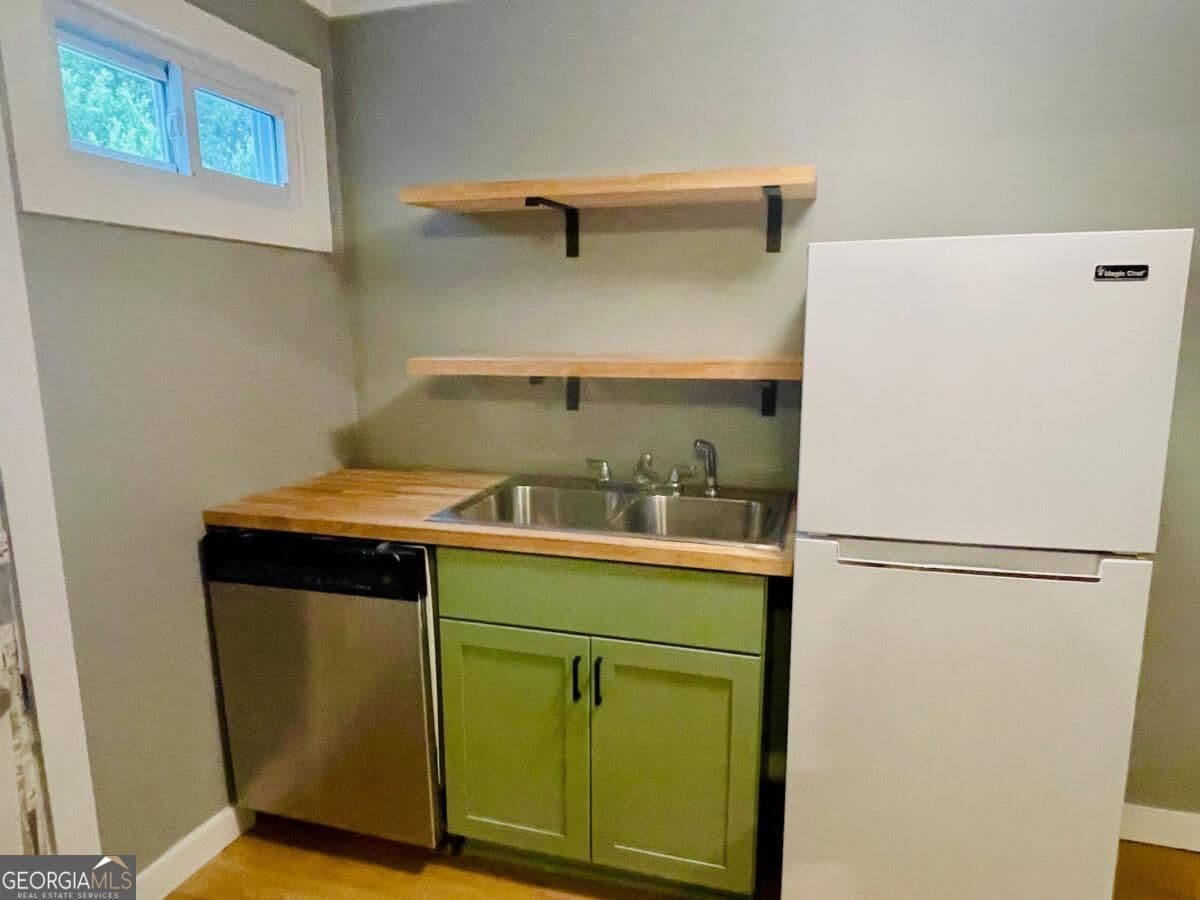 2 bedroom, 1 bathroom, 791 sq ft single family residence for rent at 3518 Carroll Avenue, Macon, GA 31204 for $975 a month — photo 8