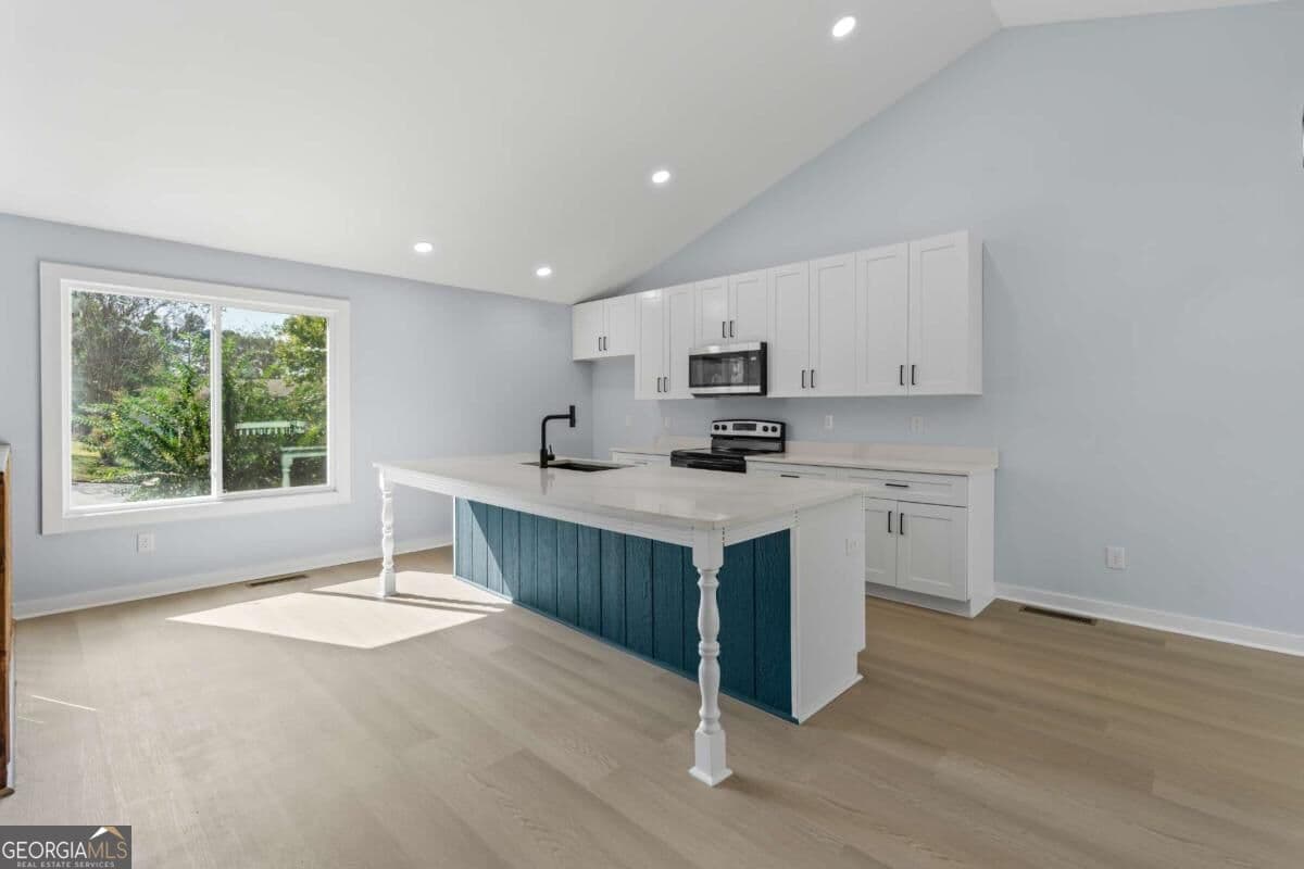 4 bedroom, 3 bathroom, 1,958 sq ft single family residence for sale at 590 Pinnacle Point, Lithonia, GA 30058 — photo 9