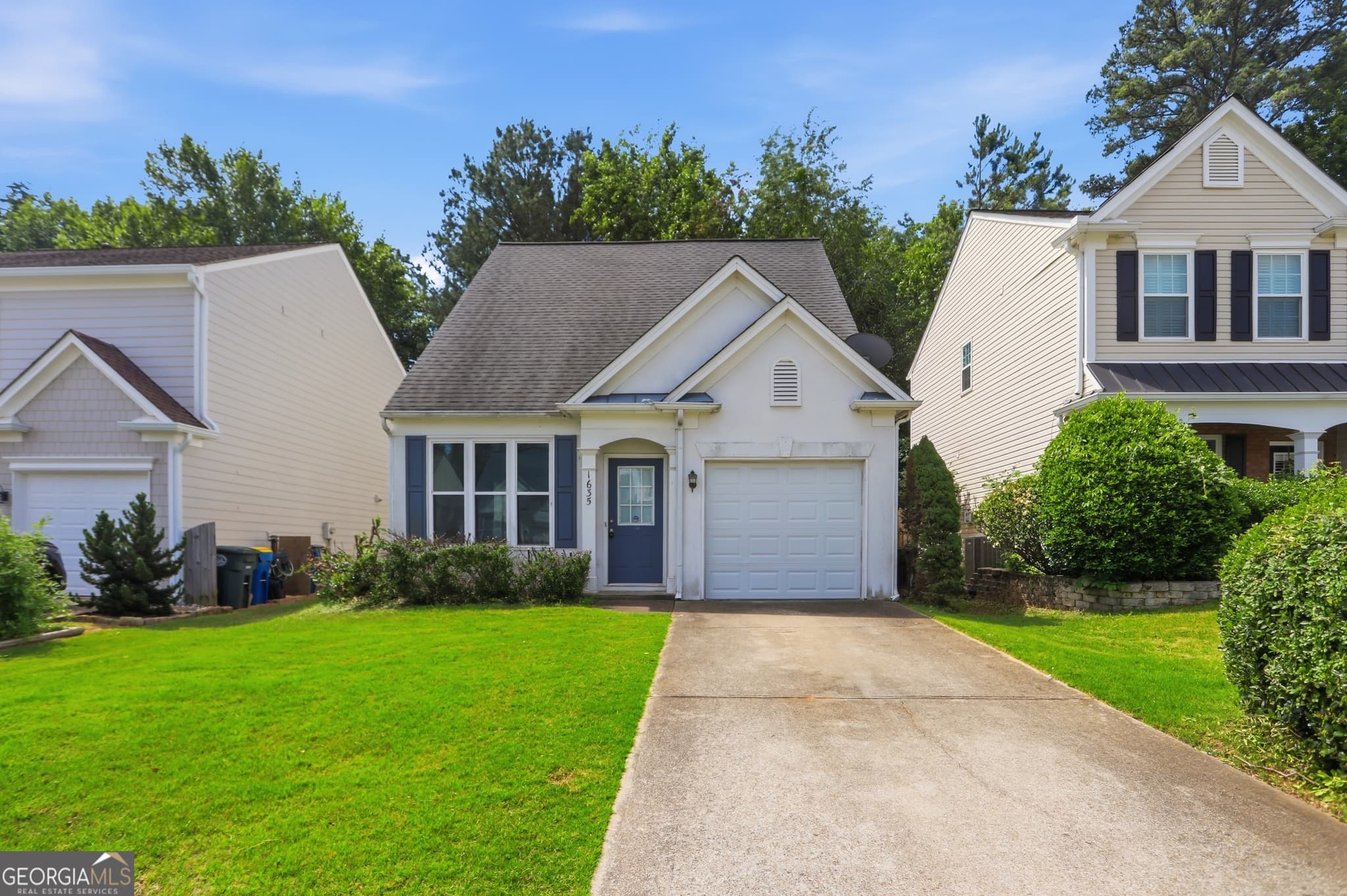 3 bedroom, 2 bathroom, 1,450 sq ft single family residence sold at 1635 Heyford Circle, Kennesaw, GA 30152