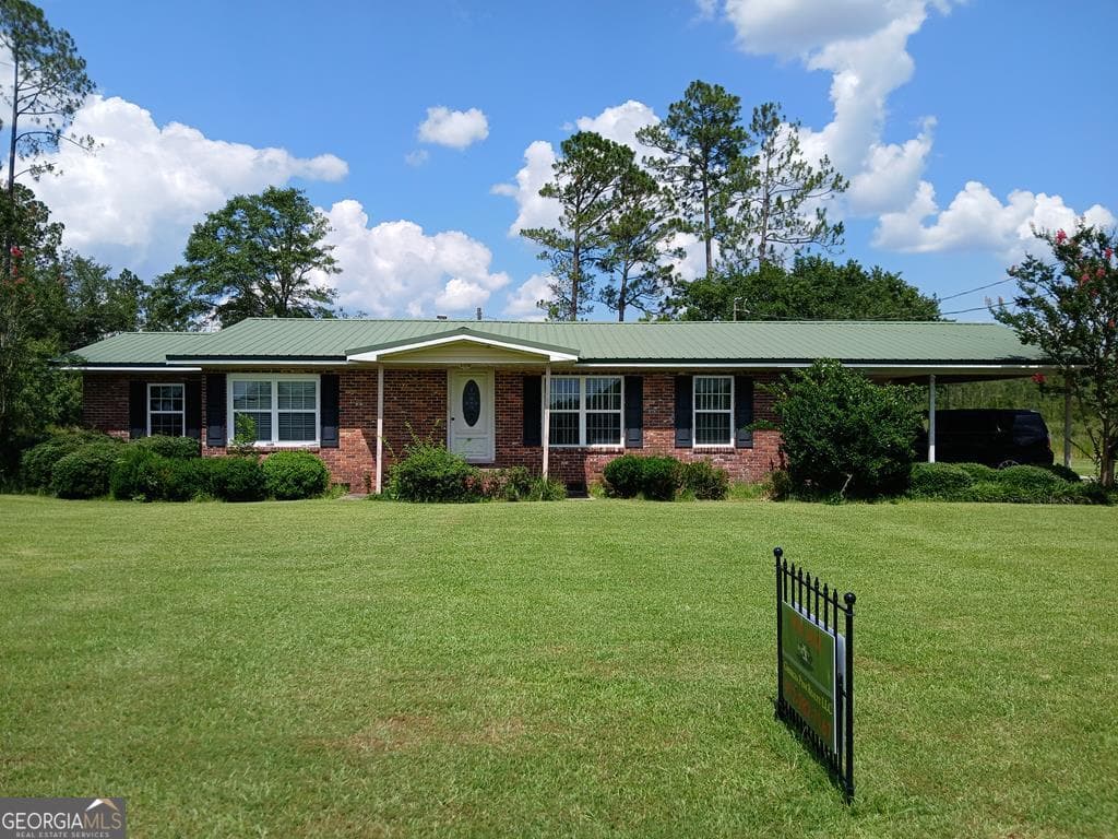 428 Old Alma Waycross Highway, Nicholls, GA 31554 — most recent listing photo