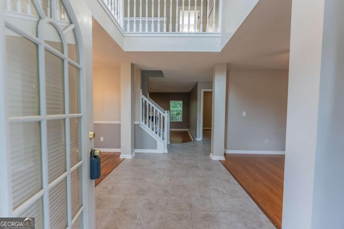 4 bedroom, 3 bathroom, 2,681 sq ft single family residence for sale at 3458 Craggy Perch, Douglasville, GA 30135 — photo 2