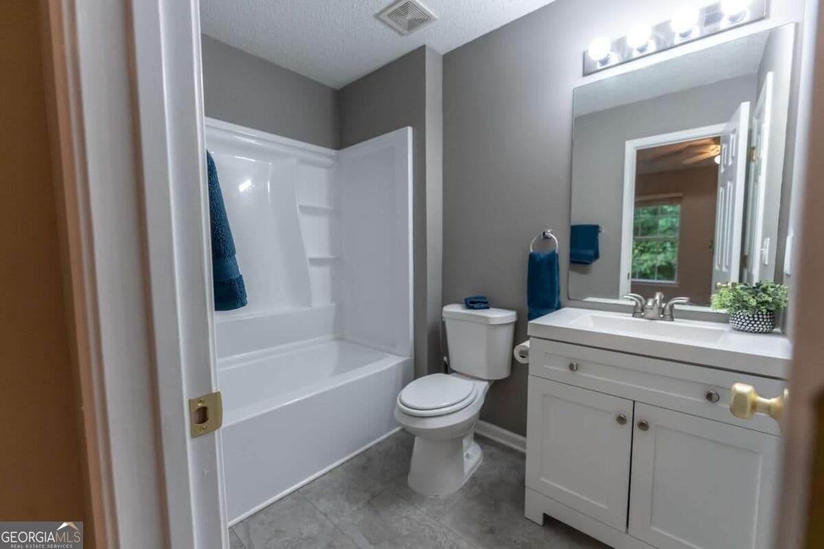 4 bedroom, 3 bathroom, 2,681 sq ft single family residence for sale at 3458 Craggy Perch, Douglasville, GA 30135 — photo 7