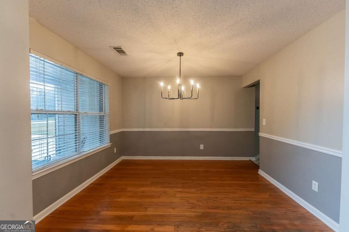 4 bedroom, 3 bathroom, 2,681 sq ft single family residence for sale at 3458 Craggy Perch, Douglasville, GA 30135 — photo 3