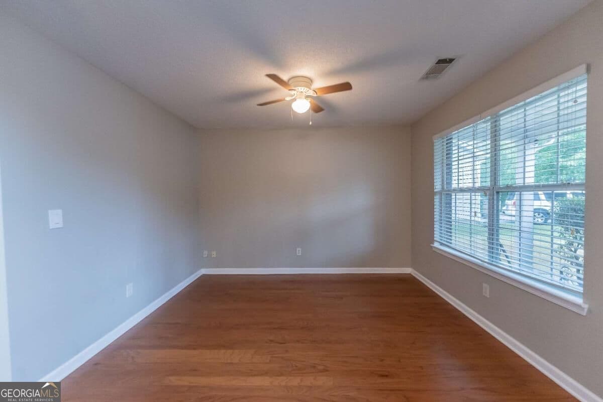 4 bedroom, 3 bathroom, 2,681 sq ft single family residence for sale at 3458 Craggy Perch, Douglasville, GA 30135 — photo 4