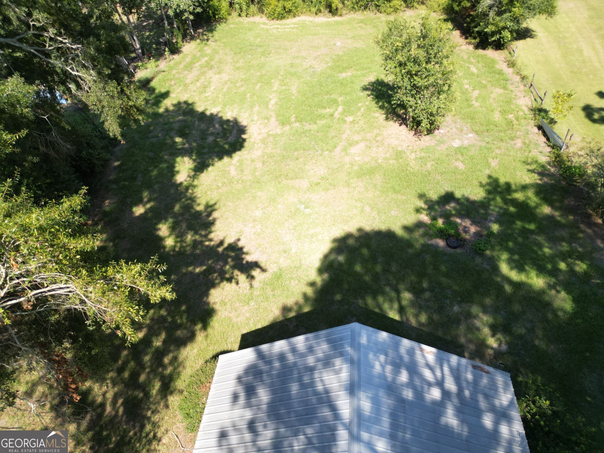2 bedroom, 1 bathroom, 728 sq ft single family residence for sale at 77 S Bobby Street, Lenox, GA 31637 — photo 8