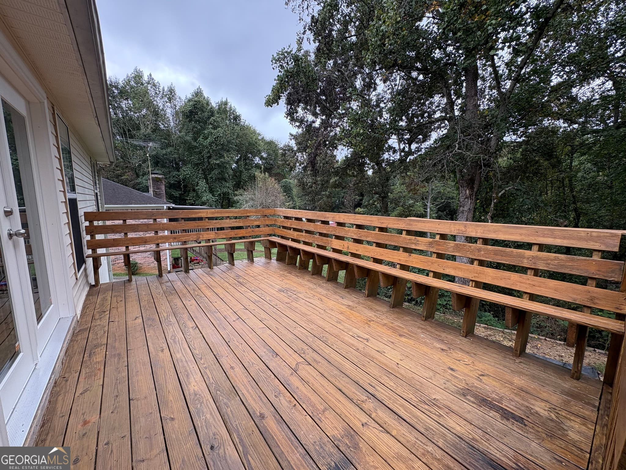 3 bedroom, 2 bathroom, 3,850 sq ft single family residence for rent at 3813 N Rivercrest Drive, Gainesville, GA 30506 for $2,000 a month — photo 10