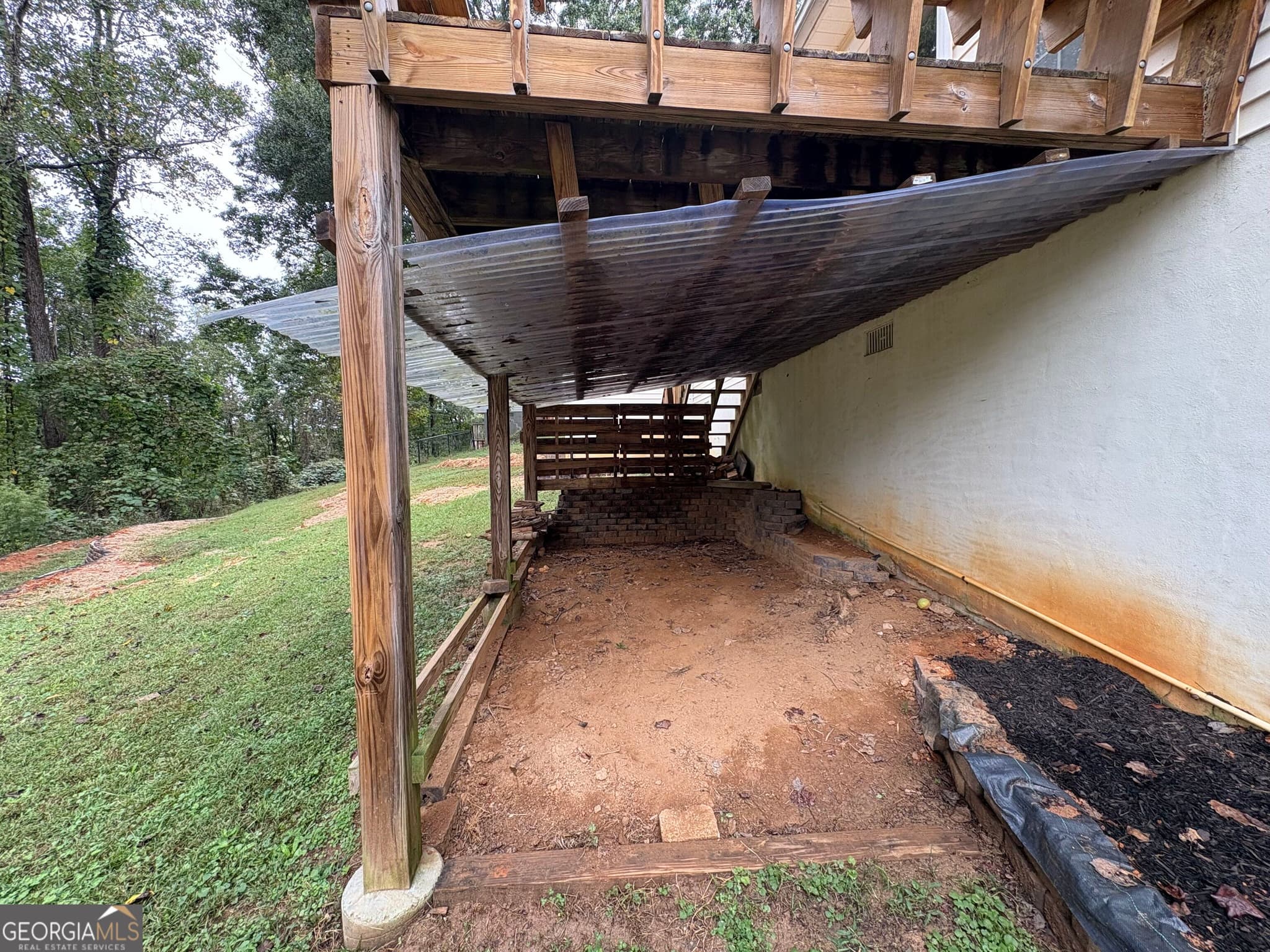 3 bedroom, 2 bathroom, 3,850 sq ft single family residence for rent at 3813 N Rivercrest Drive, Gainesville, GA 30506 for $2,000 a month — photo 8