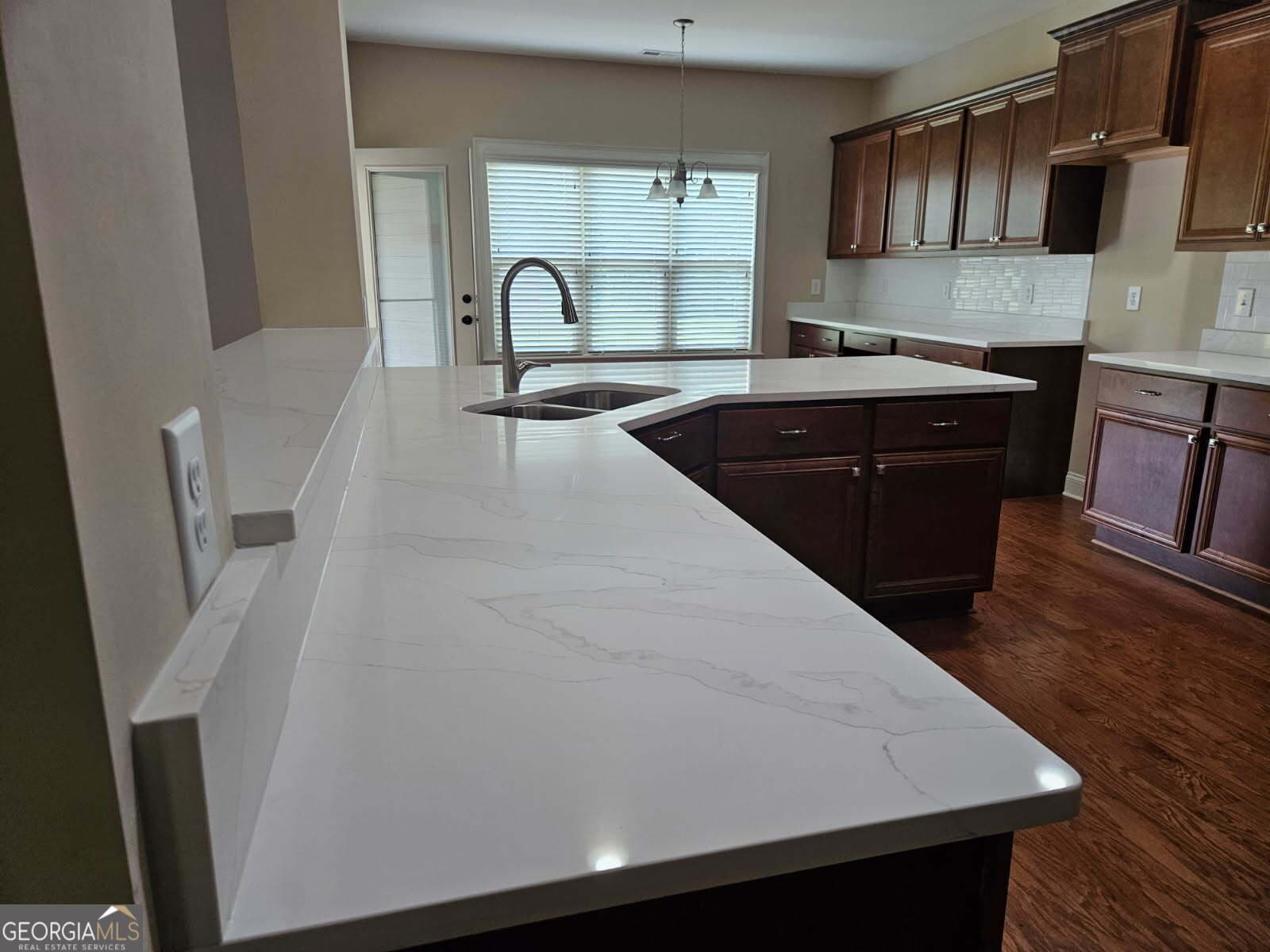 5 bedroom, 3 bathroom, 2,547 sq ft single family residence for sale at 110 Moreland Oaks Drive, Moreland, GA 30259 — photo 7
