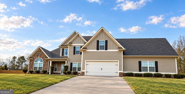 5 bedroom, 3 bathroom, 2,547 sq ft single family residence for sale at 110 Moreland Oaks Drive, Moreland, GA 30259