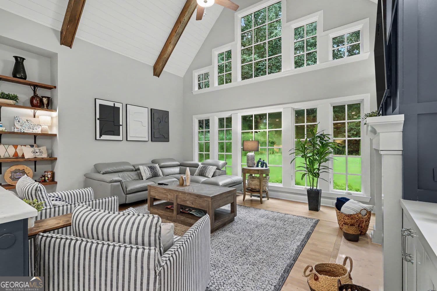 6 bedroom, 4.5 bathroom, 4,894 sq ft single family residence for sale at 804 Pinetree Drive, Decatur, GA 30030 — photo 8