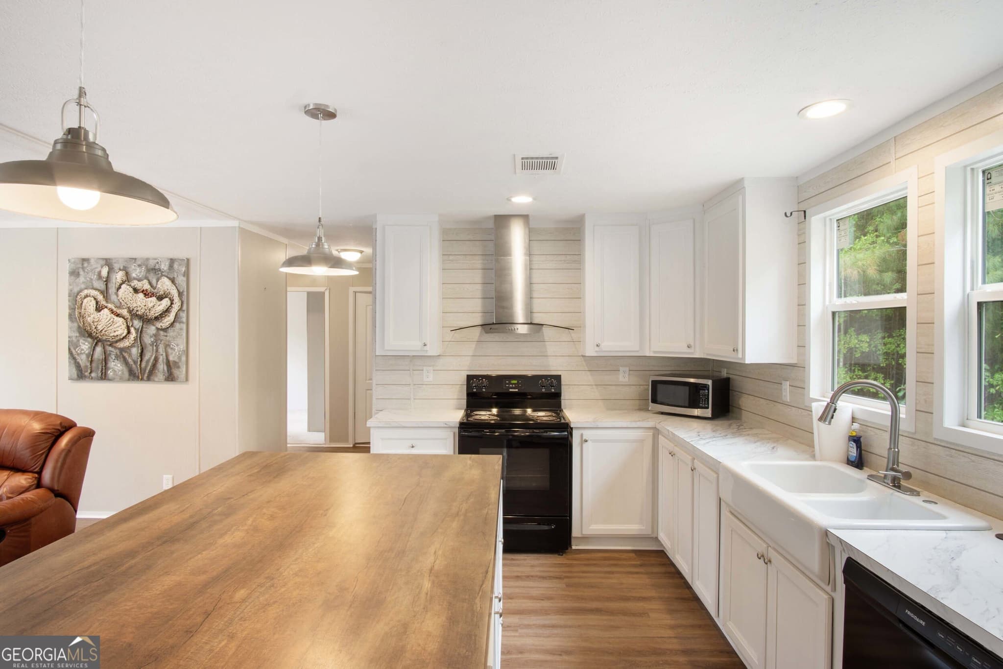 3 bedroom, 2 bathroom, 1,456 sq ft manufactured home,single family residence for sale at 562 Boll Weevil Road, Waynesboro, GA 30830 — photo 5