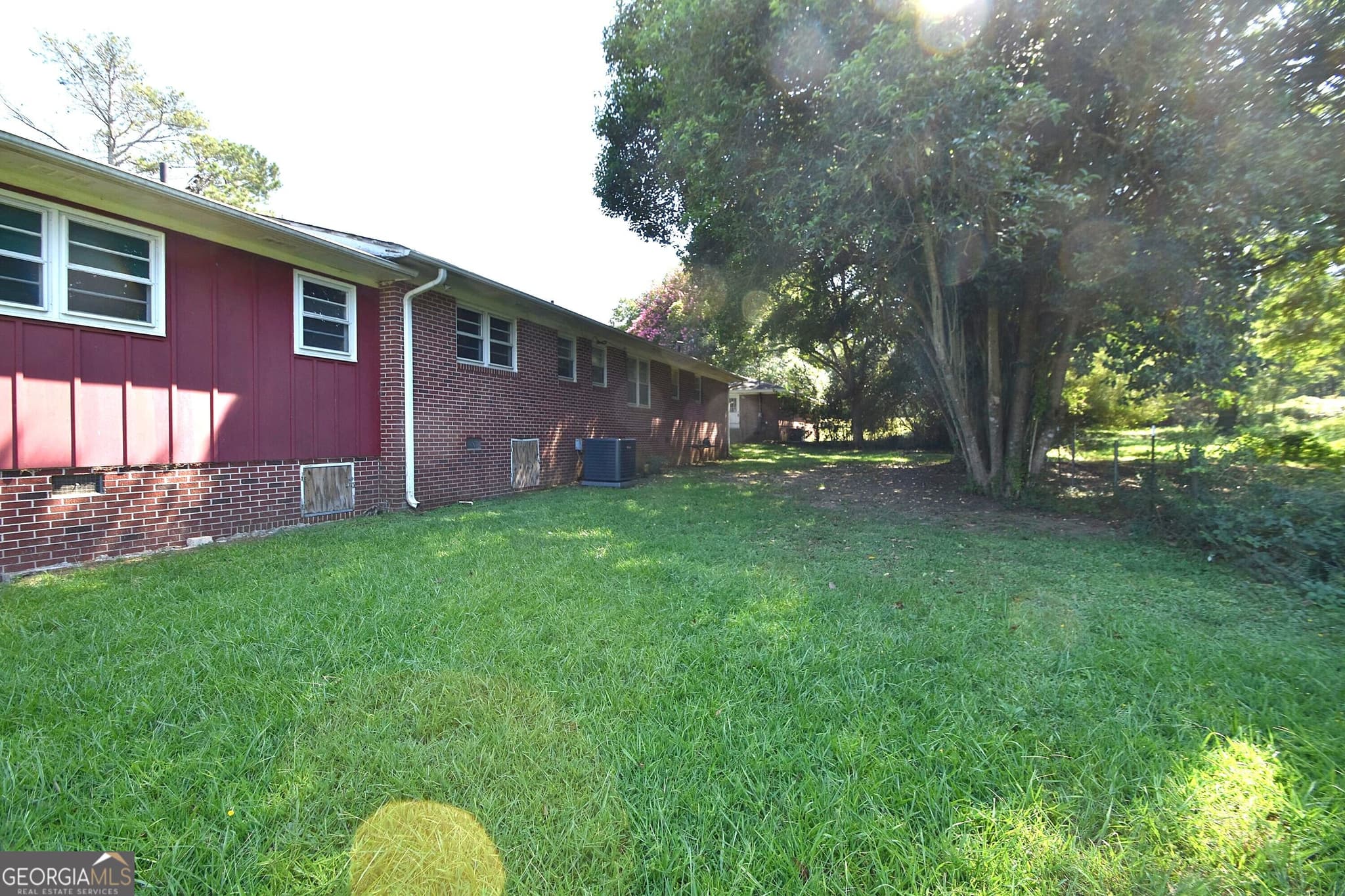 5 bedroom, 2.5 bathroom, 1,773 sq ft single family residence for sale at 163 Third Street, Lavonia, GA 30553 — photo 3