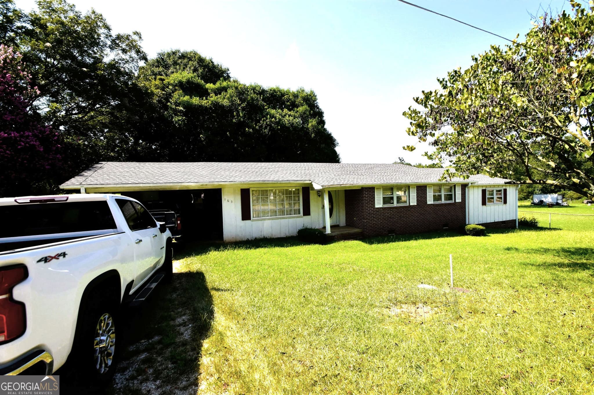 5 bedroom, 2.5 bathroom, 1,773 sq ft single family residence for sale at 163 Third Street, Lavonia, GA 30553 — photo 1 of 30