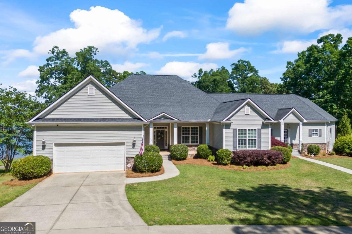7 bedroom, 5.5 bathroom, 9,700 sq ft single family residence for sale at 160 Evans Drive, Bogart, GA 30622 — photo 5