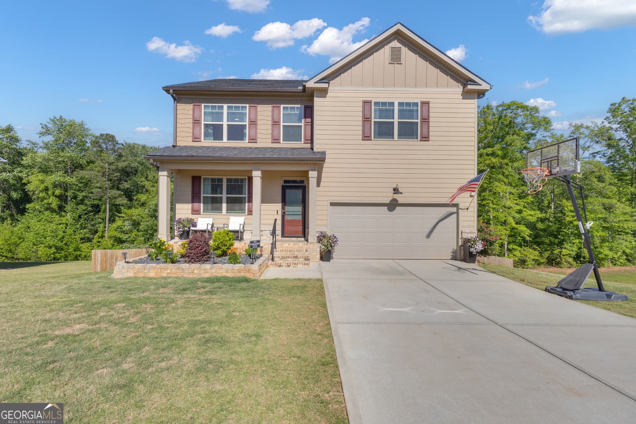 4 bedroom, 3.5 bathroom, 2,928 sq ft single family residence sold at 70 Blossom Wood Drive, Senoia, GA 30276