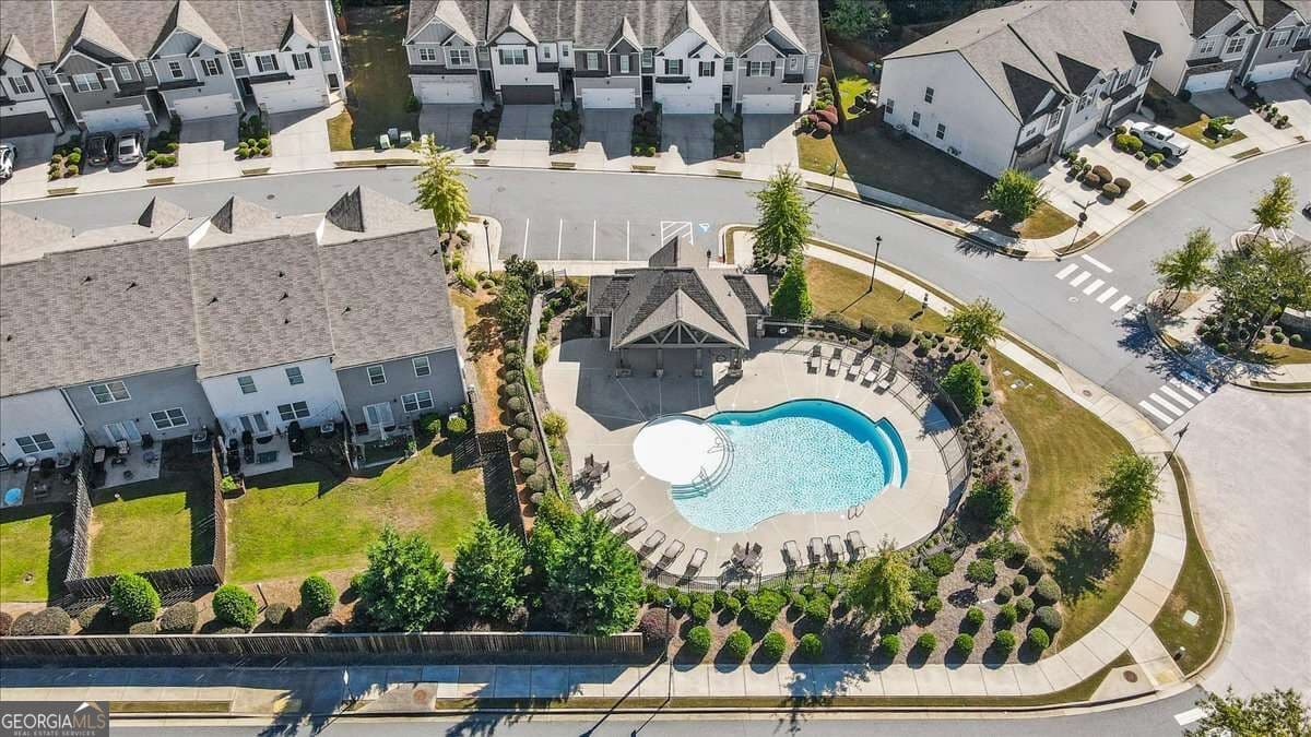 3 bedroom, 2.5 bathroom, 1,925 sq ft townhouse for sale at 815 Upper Dove Court, Woodstock, GA 30188 — photo 3
