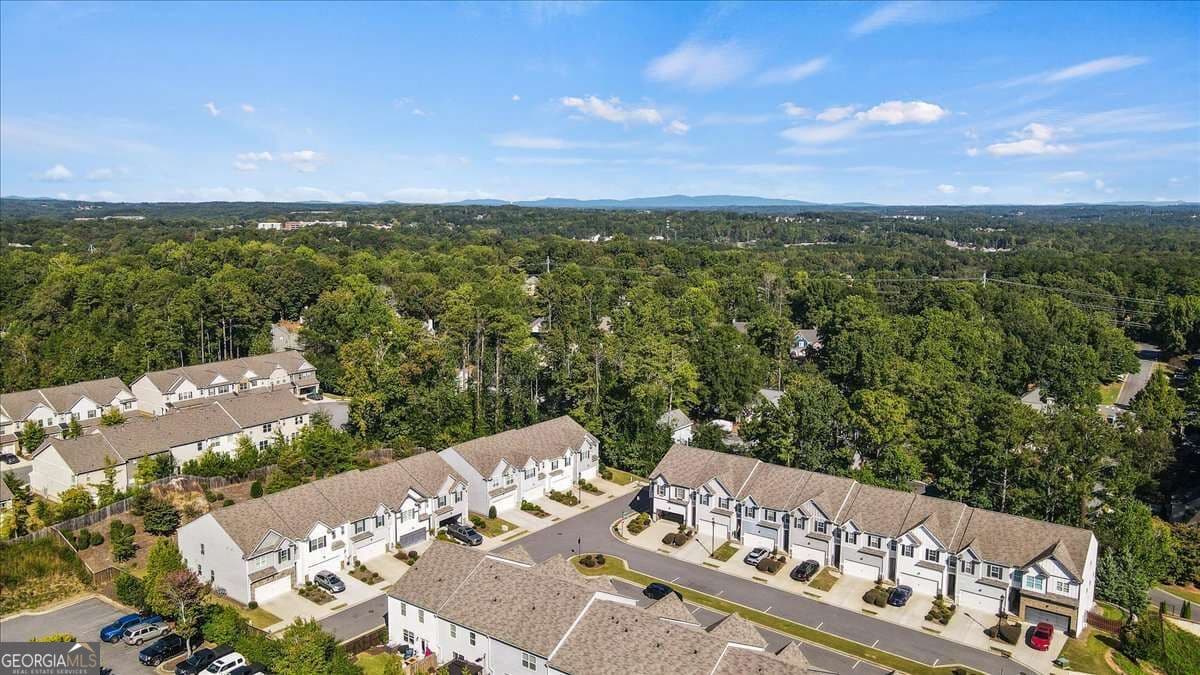 3 bedroom, 2.5 bathroom, 1,925 sq ft townhouse for sale at 815 Upper Dove Court, Woodstock, GA 30188 — photo 4