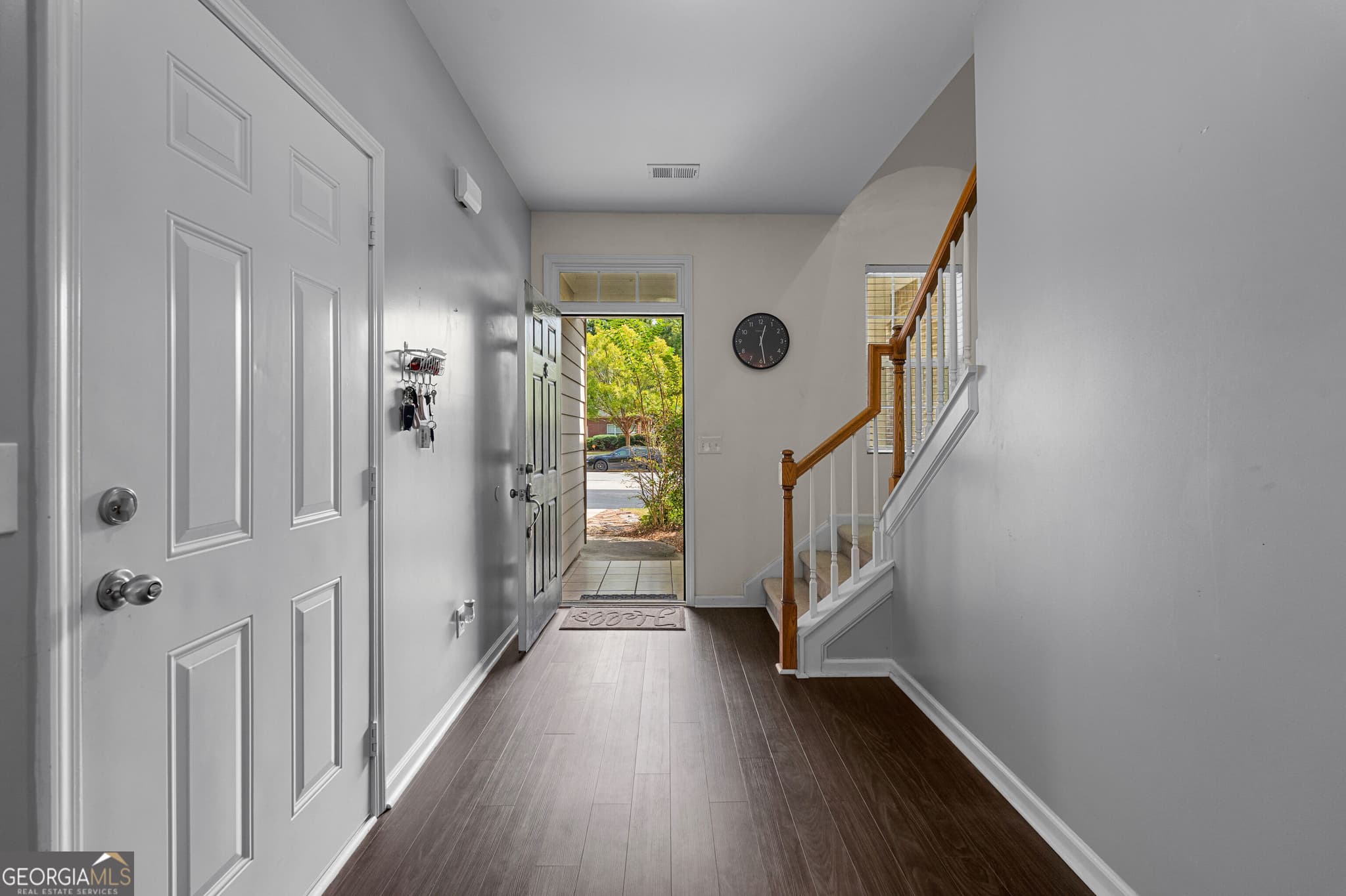 3 bedroom, 2.5 bathroom, 1,682 sq ft townhouse for sale at 143 Granite Way, Newnan, GA 30265 — photo 4
