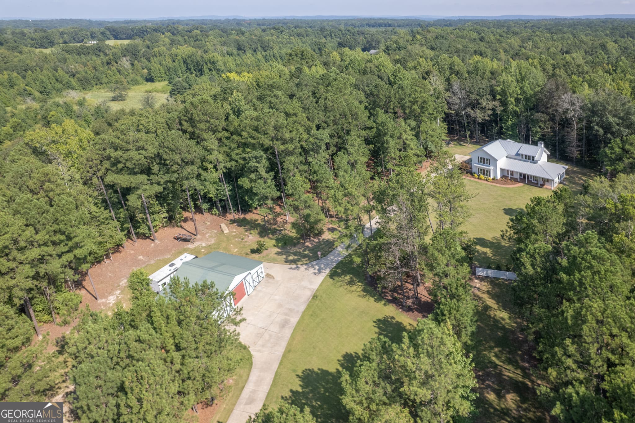 4 bedroom, 3 bathroom, 3,340 sq ft single family residence under contract at 1826 Pierce Road, Waverly Hall, GA 31831 — photo 3