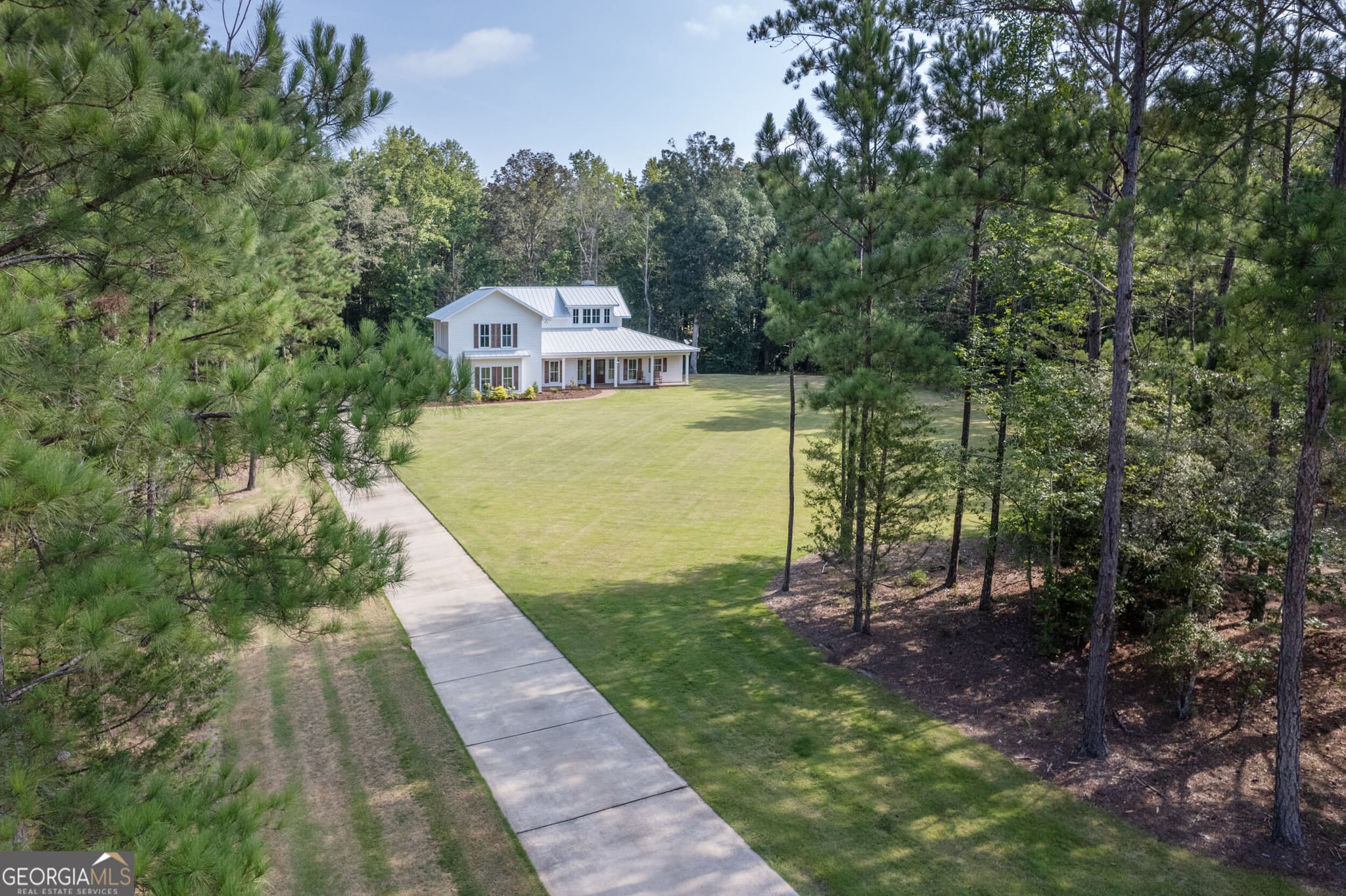 4 bedroom, 3 bathroom, 3,340 sq ft single family residence under contract at 1826 Pierce Road, Waverly Hall, GA 31831 — photo 9