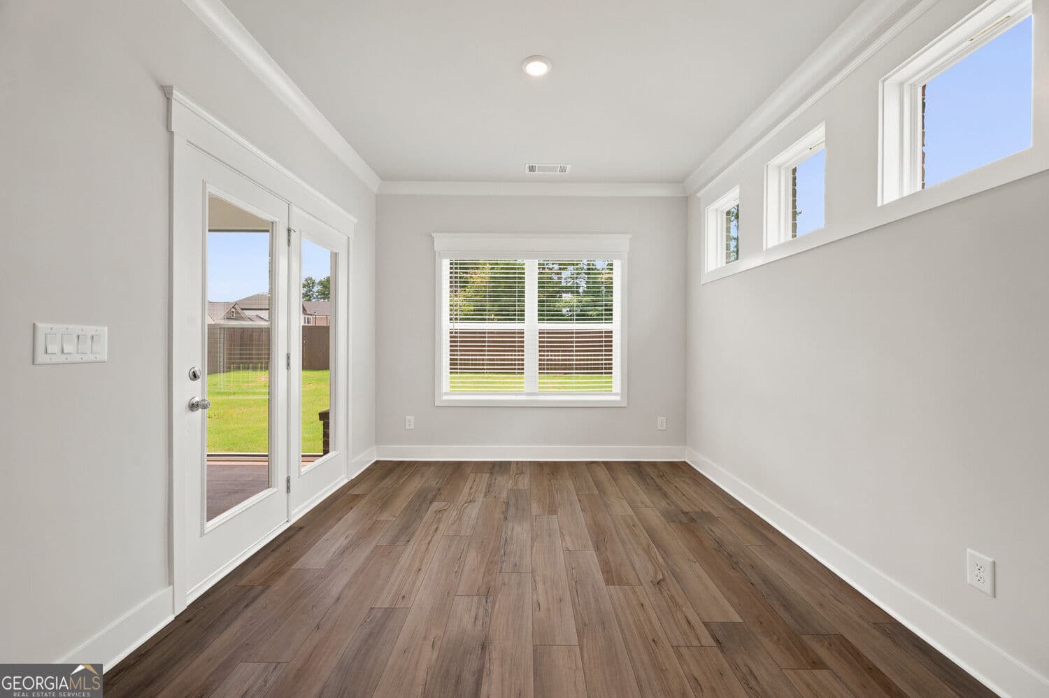 4 bedroom, 3.5 bathroom, 2,494 sq ft single family residence for sale at 211 Cantrell View Court, Cartersville, GA 30120 — photo 10