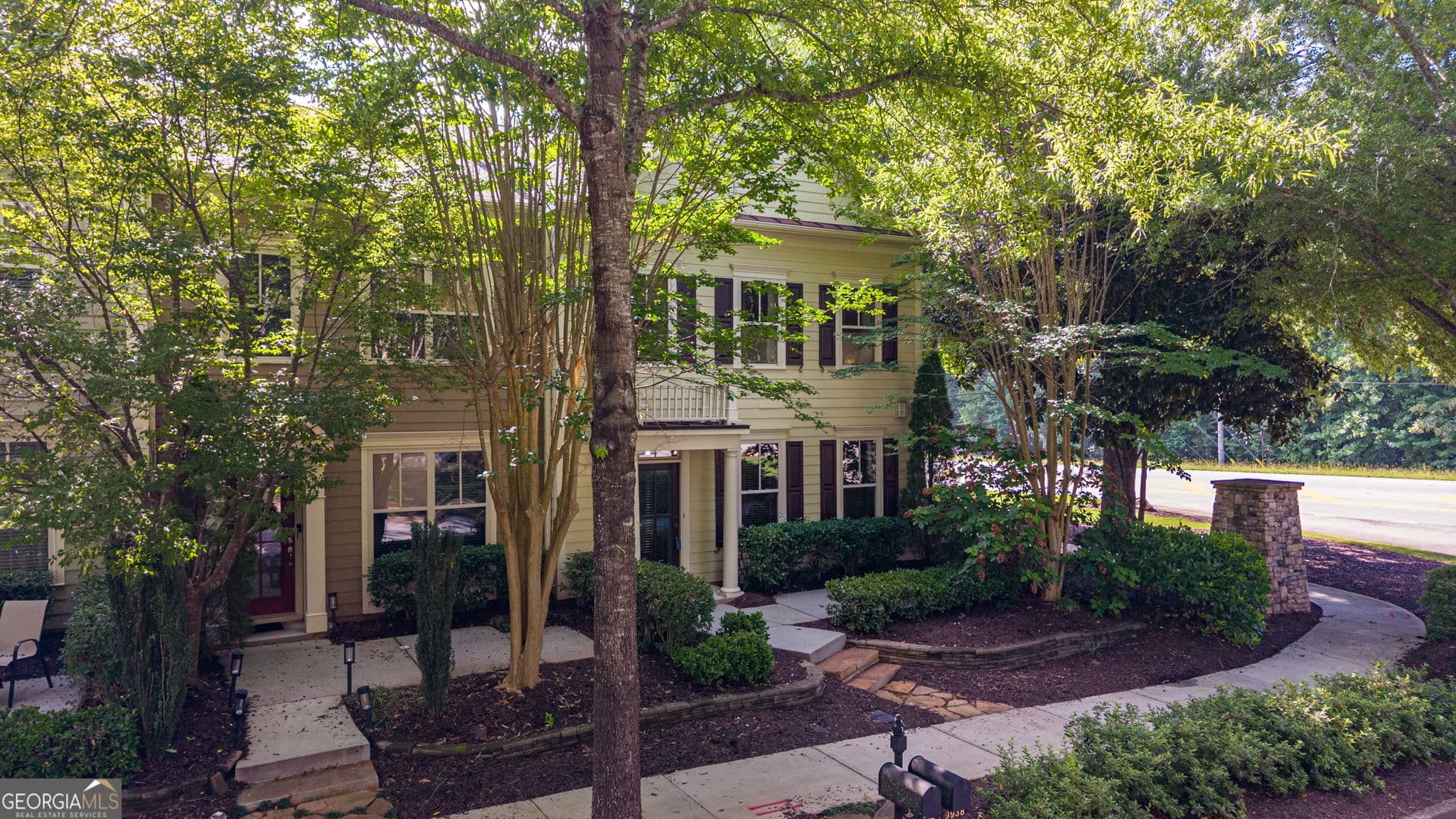 2 bedroom, 2.5 bathroom, 1,985 sq ft townhouse for sale at 9938 Mancunian Way, Douglasville, GA 30135 — photo 6