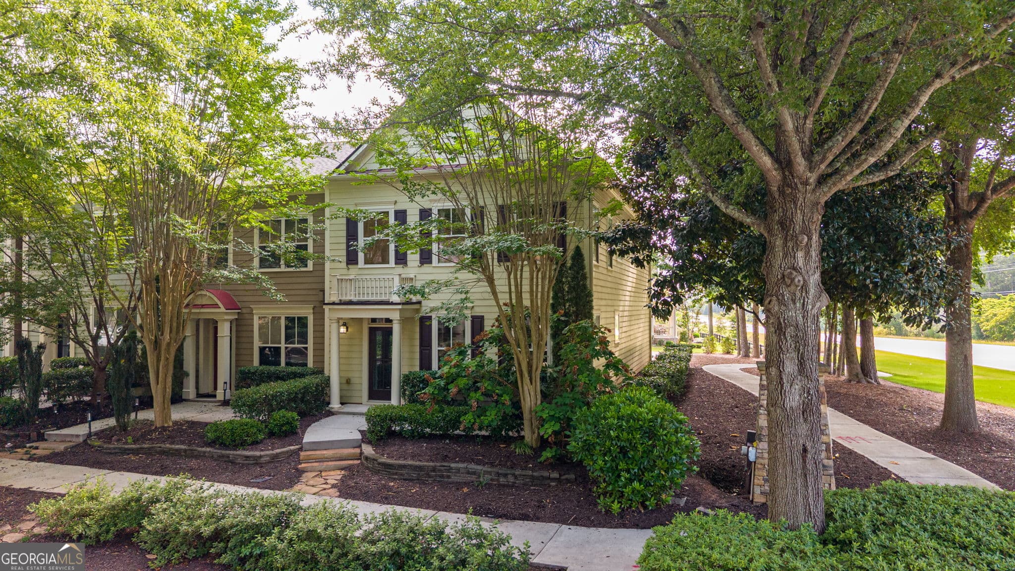 2 bedroom, 2.5 bathroom, 1,985 sq ft townhouse for sale at 9938 Mancunian Way, Douglasville, GA 30135 — photo 7