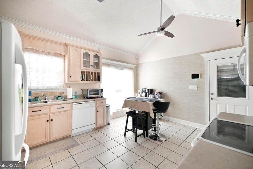 3 bedroom, 2 bathroom, 1,914 sq ft single family residence for sale at 256 Ellicott Drive, Warner Robins, GA 31088 — photo 10