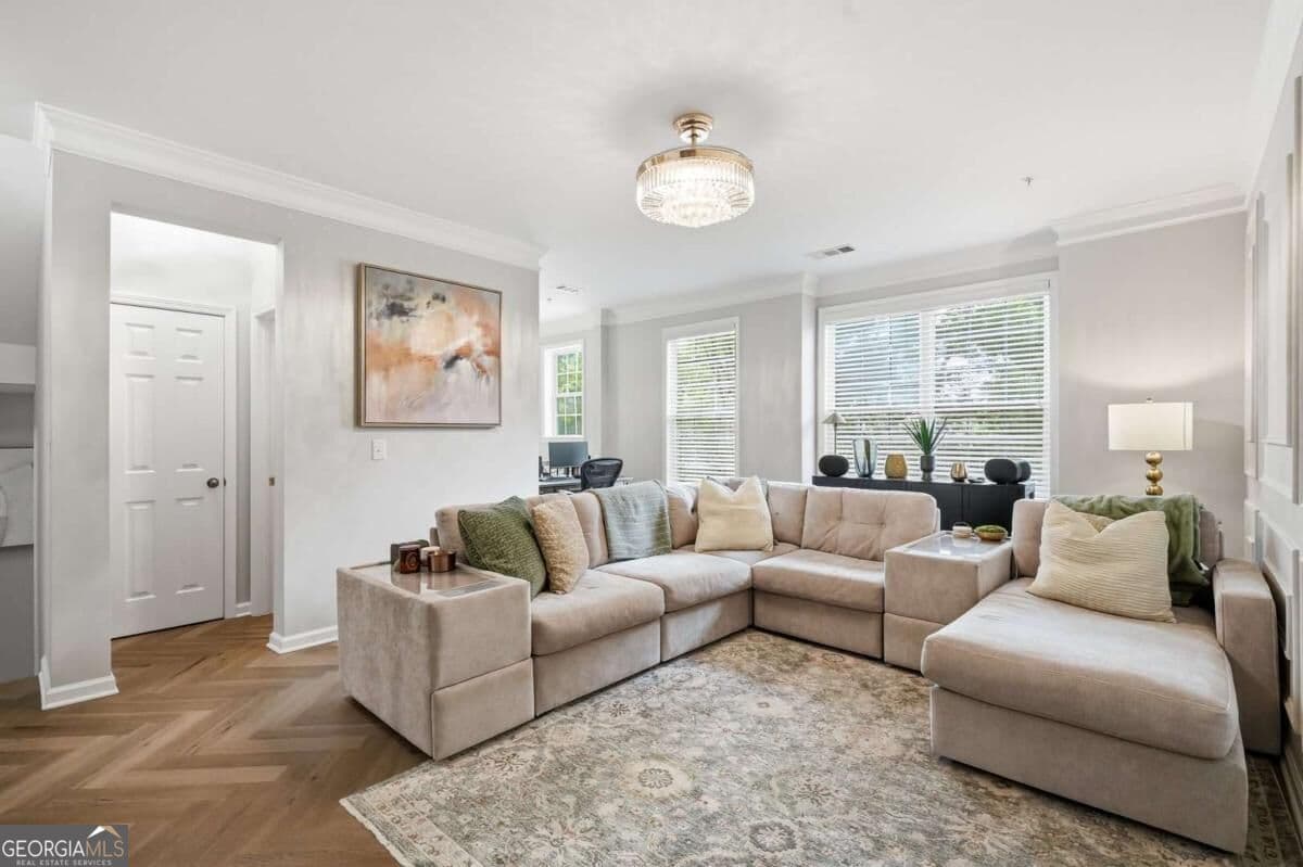4 bedroom, 2.5 bathroom, 2,488 sq ft townhouse for sale at 11284 Musette Circle, Alpharetta, GA 30009 — photo 3