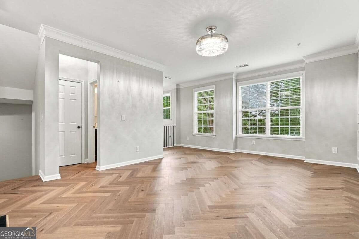 4 bedroom, 2.5 bathroom, 2,488 sq ft townhouse for sale at 11284 Musette Circle, Alpharetta, GA 30009 — photo 10