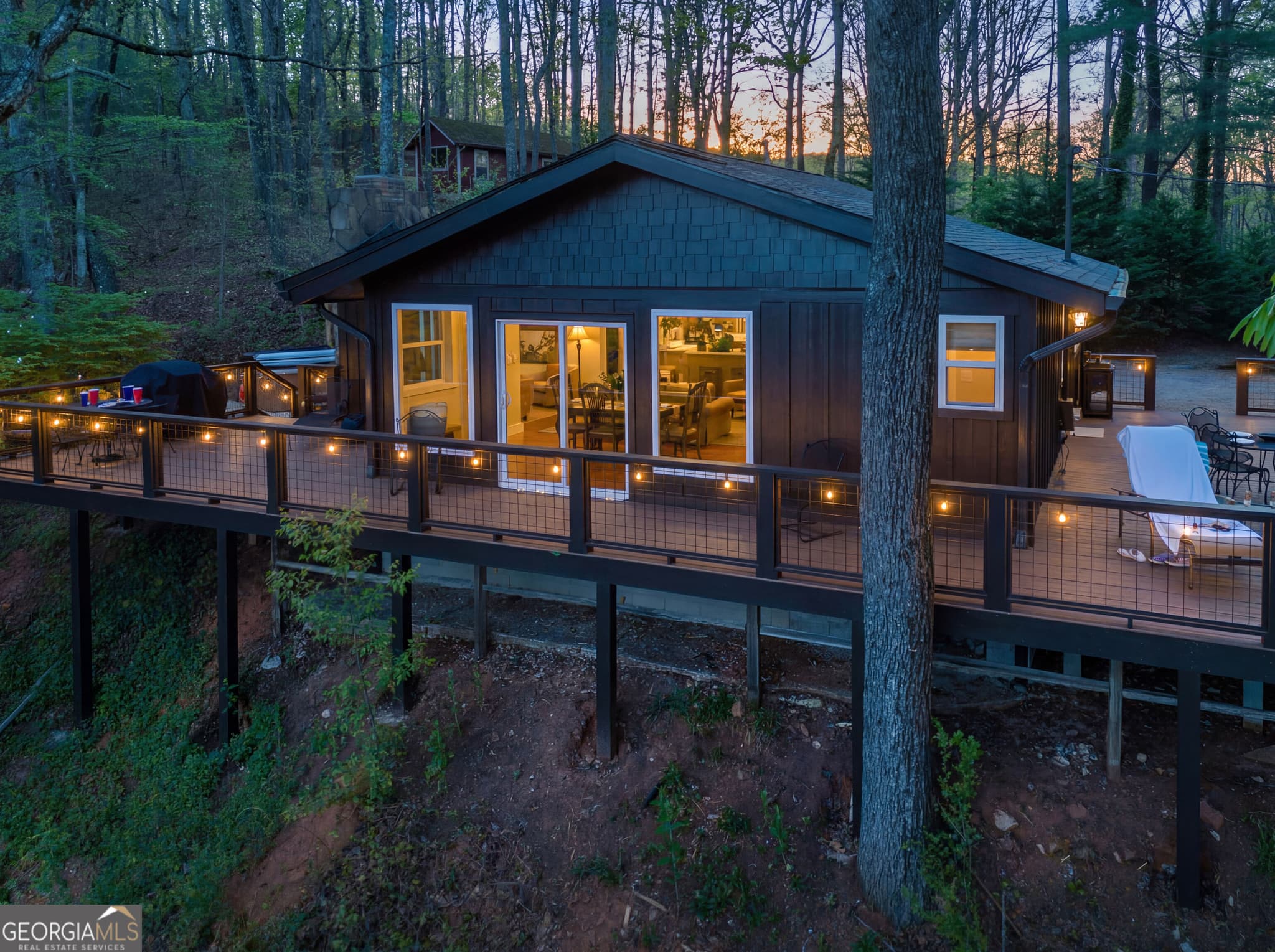 3 bedroom, 3 bathroom, 1,296 sq ft cabin,single family residence for sale at 2814 & 2816 Laurel Lodge Road, Clarkesville, GA 30523