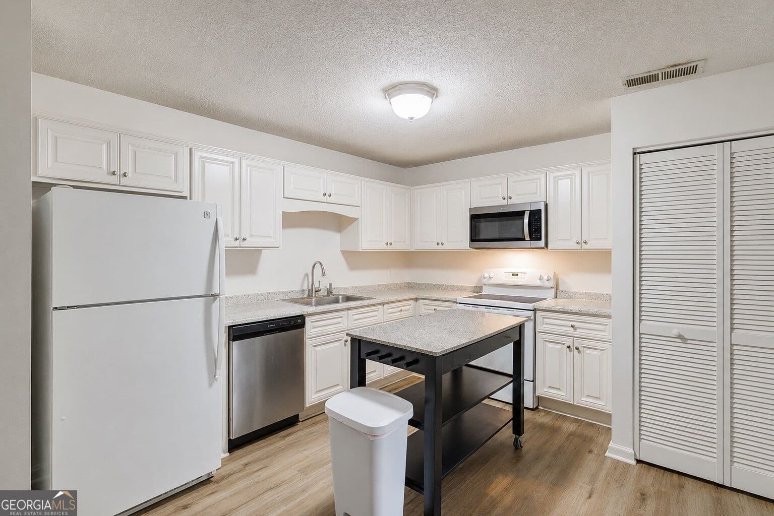 4 bedroom, 2 bathroom, 5,791 sq ft condominium for sale at 394 Oconee Street #21, Athens, GA 30601 — photo 6