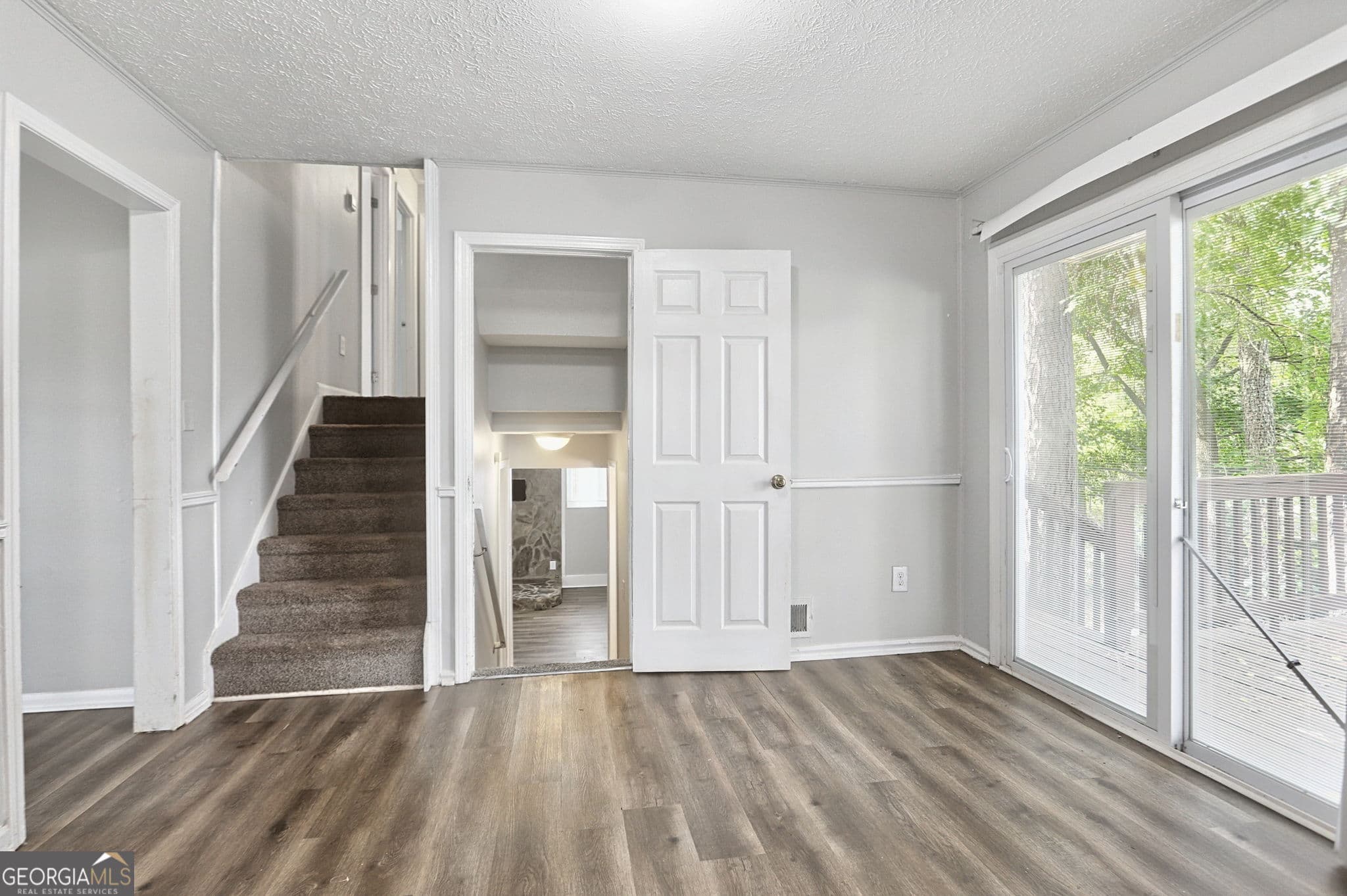 3 bedroom, 1.5 bathroom, 1,644 sq ft single family residence for sale at 1049 Soapstone Lane, Riverdale, GA 30296 — photo 8