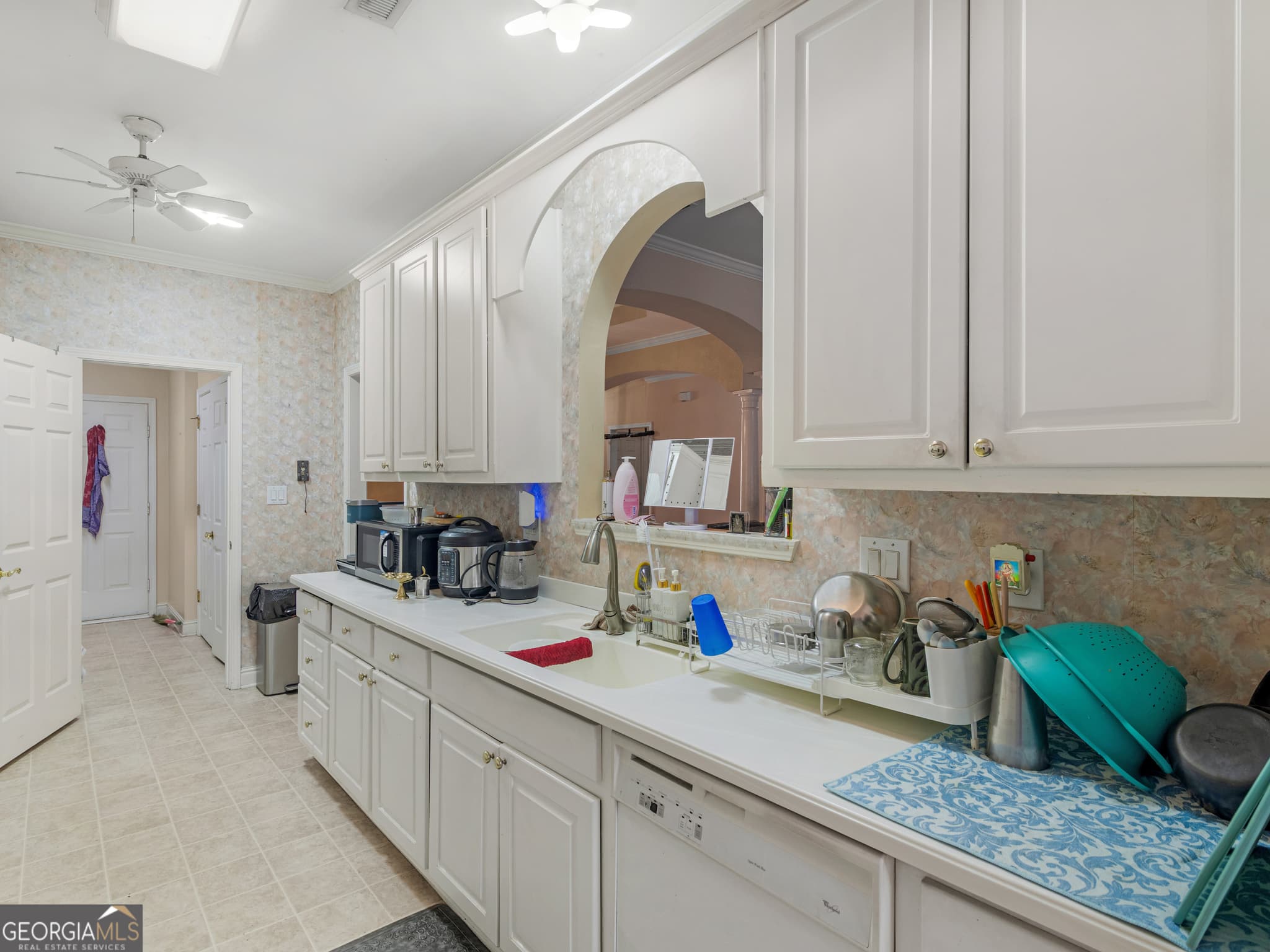 3 bedroom, 3 bathroom, 1,957 sq ft single family residence for sale at 102 Carron Lane, Stockbridge, GA 30281 — photo 4