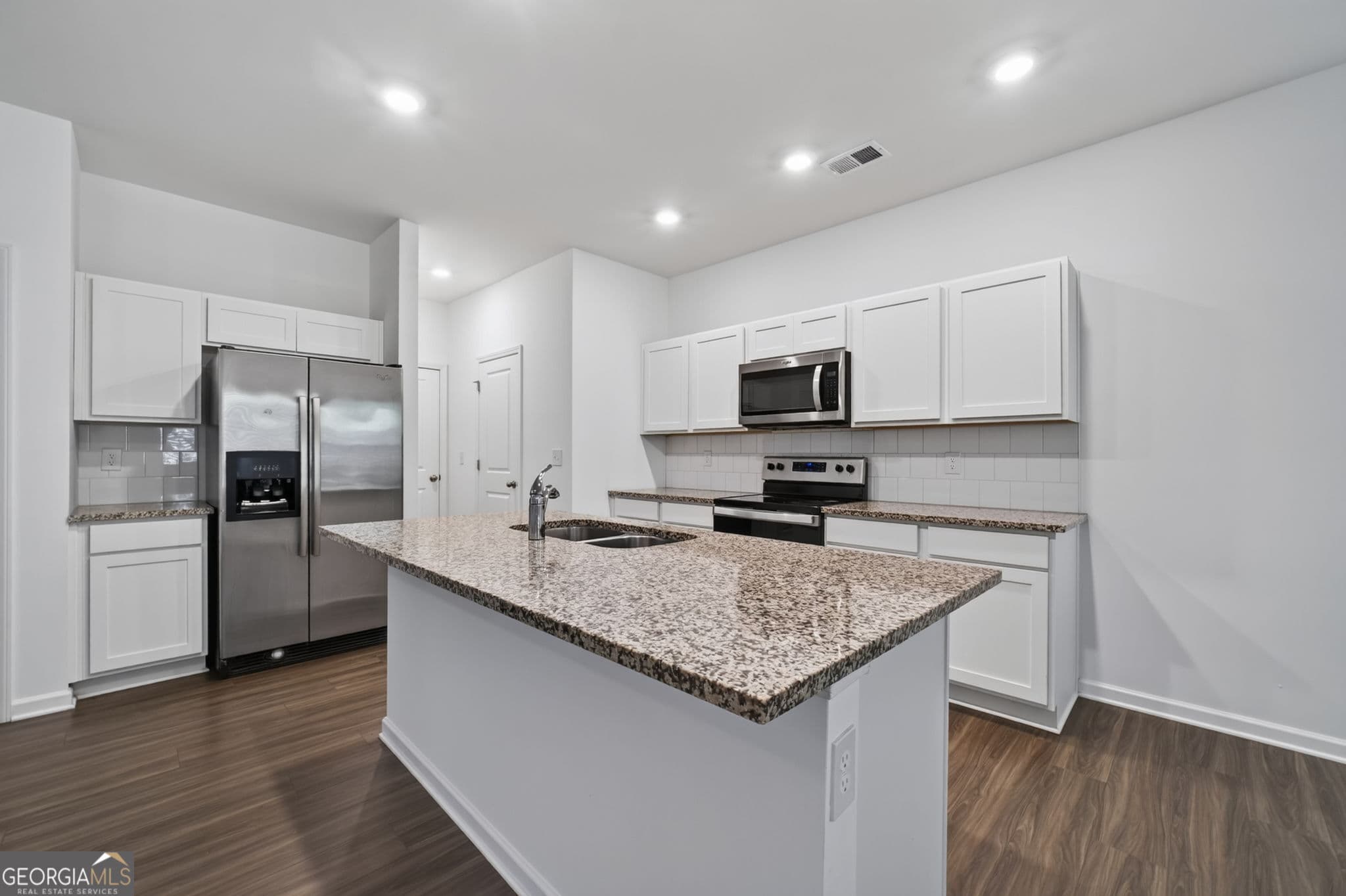 3 bedroom, 3 bathroom townhouse for sale at 2984 Ben Park Lane, Grayson, GA 30017 — photo 7