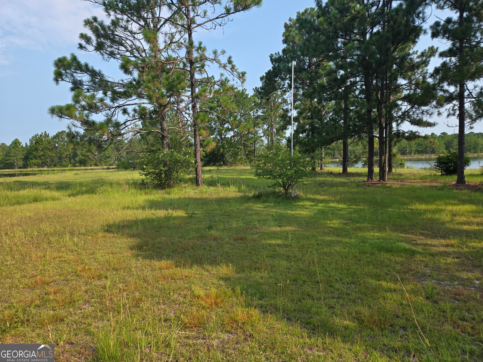 3 bedroom, 2 bathroom manufactured home,single family residence for sale at 46 Tony Baker Lane, Garfield, GA 30425 — photo 4