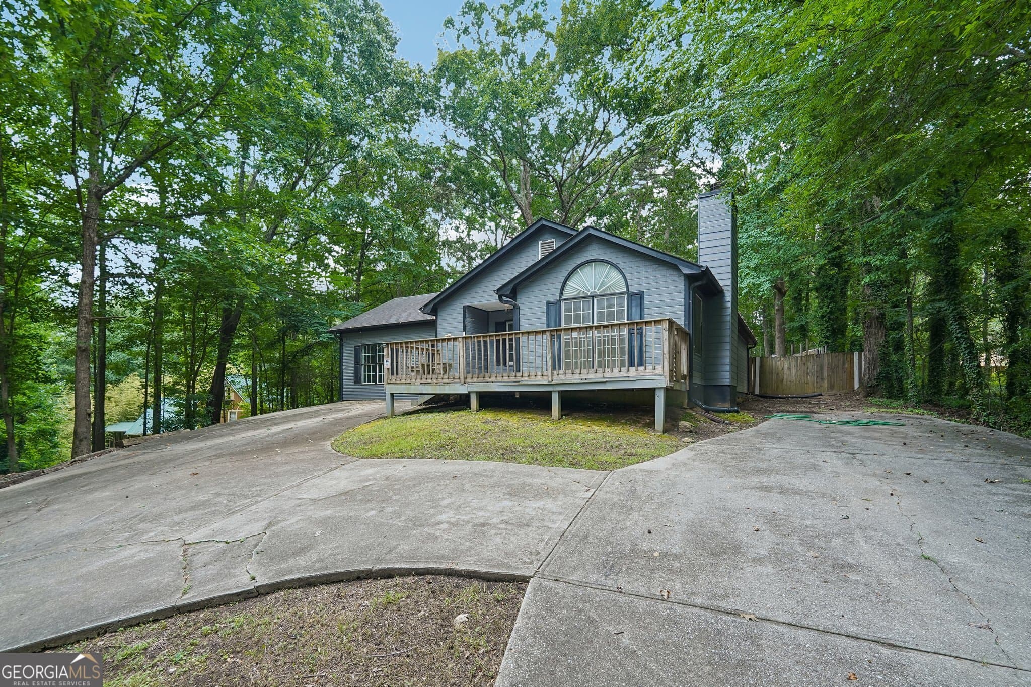 3 bedroom, 2 bathroom, 1,640 sq ft single family residence for sale at 217 Rainey Brooke Drive, Winder, GA 30680 — photo 3