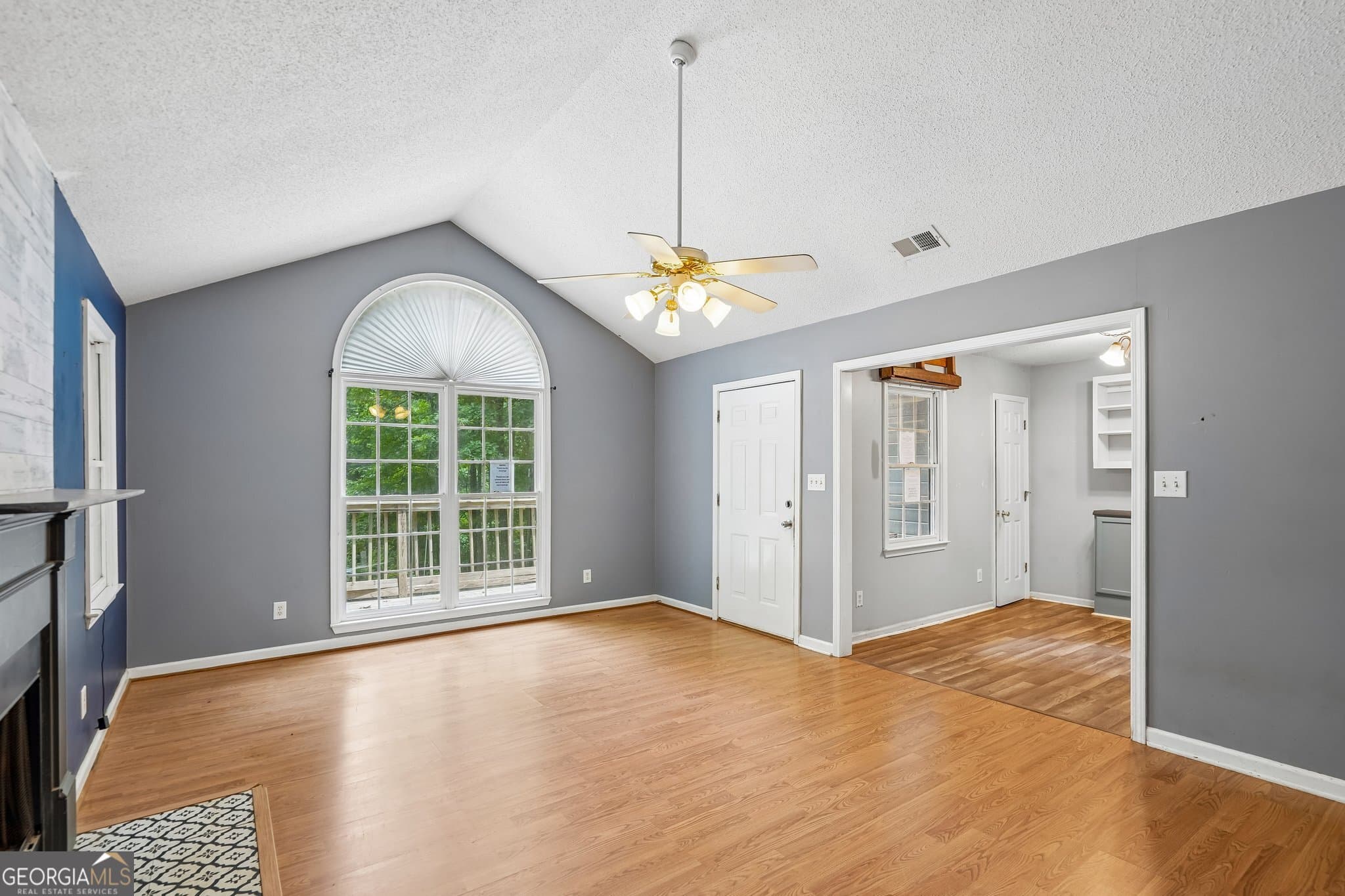 3 bedroom, 2 bathroom, 1,640 sq ft single family residence for sale at 217 Rainey Brooke Drive, Winder, GA 30680 — photo 9